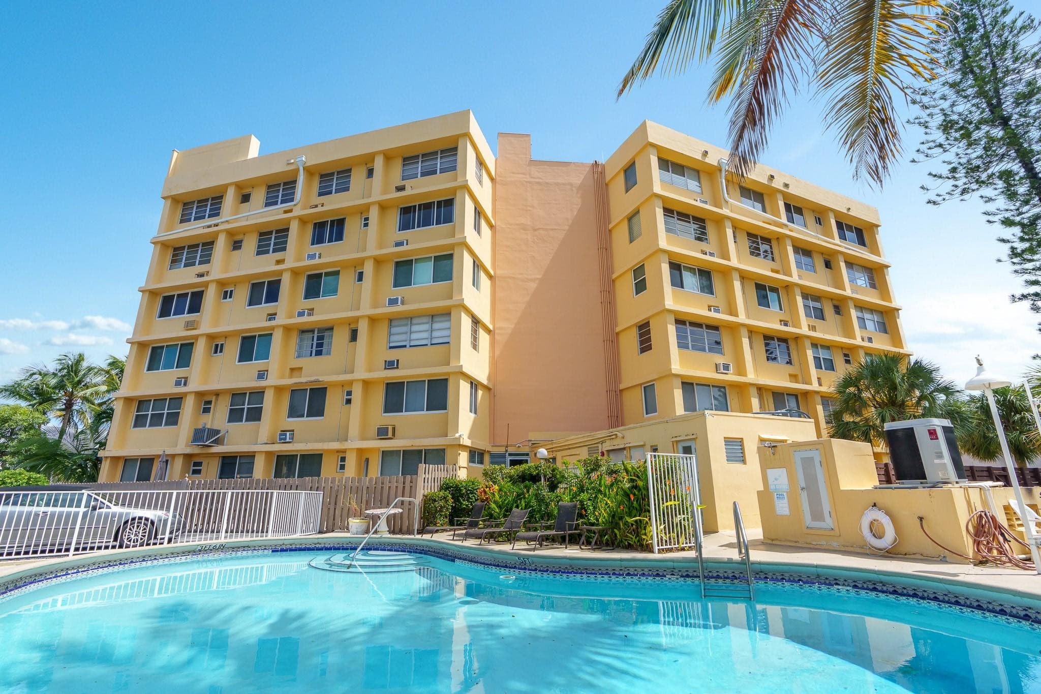 2400 NE 9th Street 501, Fort Lauderdale, FL 33304 — photo 15 of 47