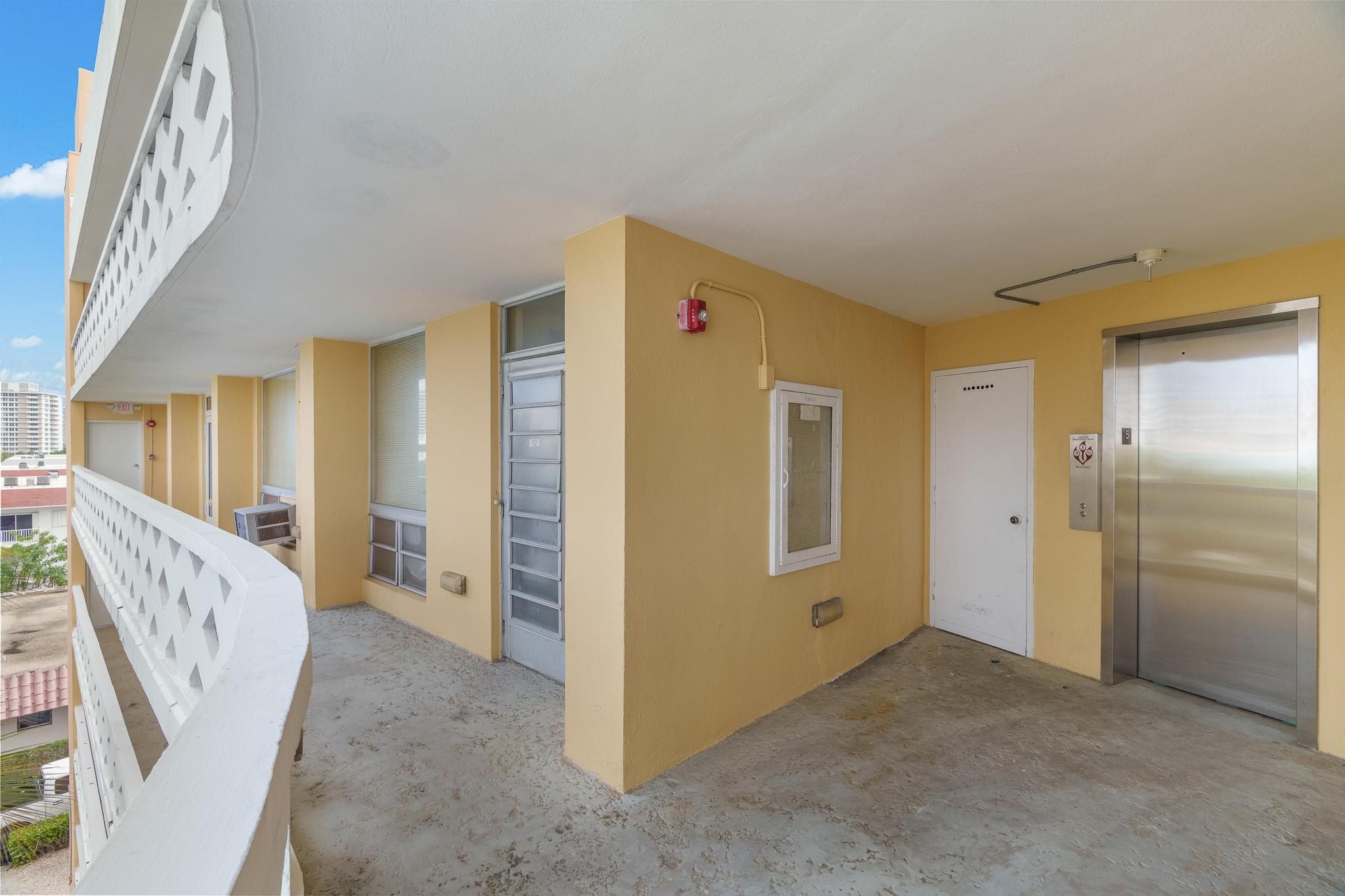 2400 NE 9th Street 501, Fort Lauderdale, FL 33304 — photo 41 of 47
