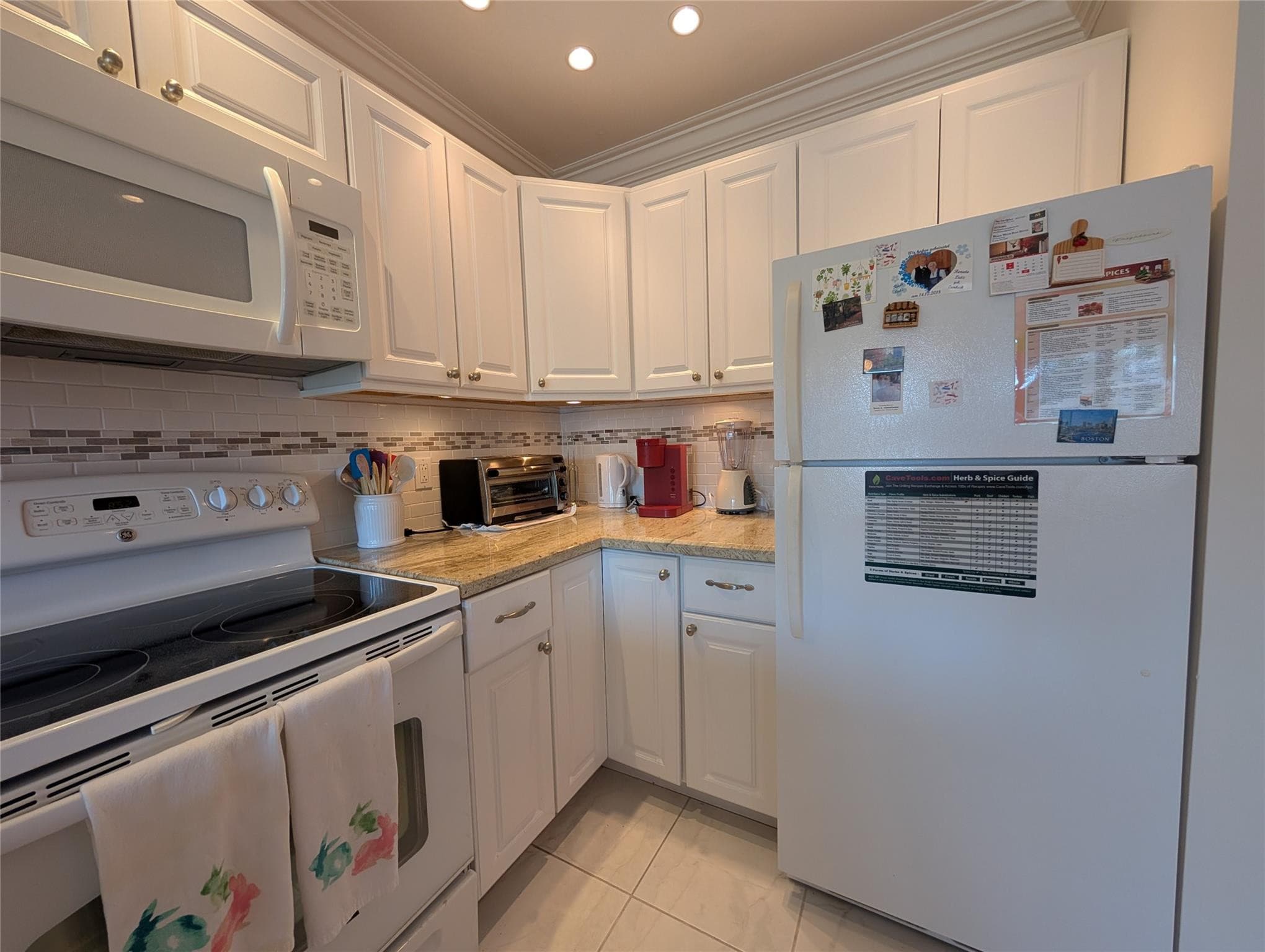 2808 NE 33rd Court 101, Fort Lauderdale, FL 33306 — photo 22 of 42