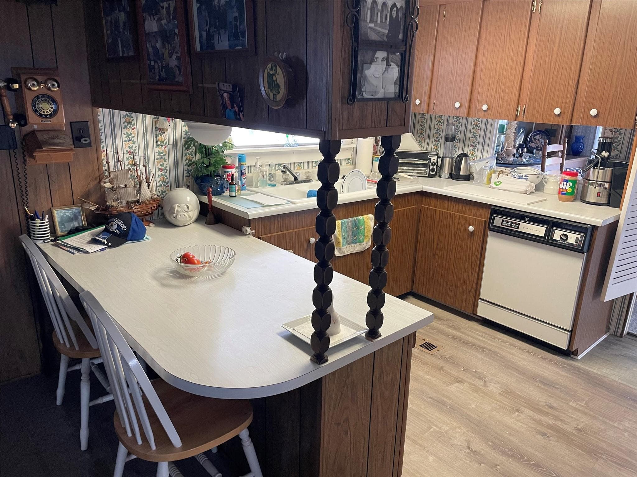 8621 SW 18th Court, Davie, FL 33324 — photo 10 of 19