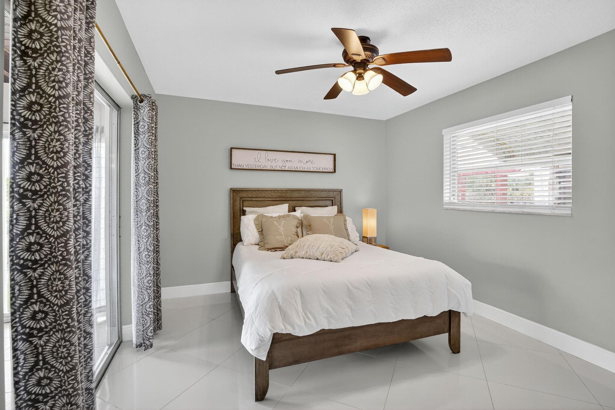 4305 NW 49th Drive, Tamarac, FL 33319 — photo 13 of 40