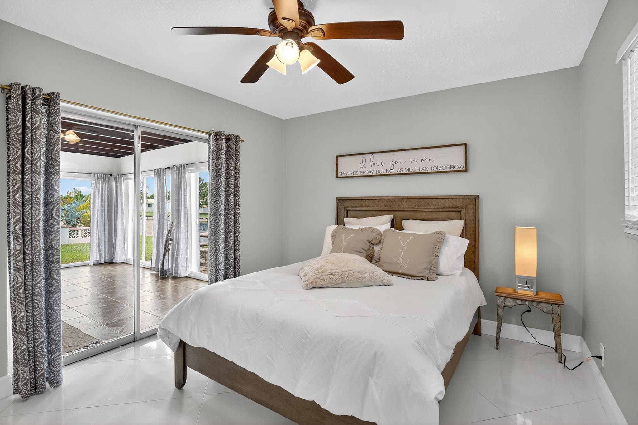 4305 NW 49th Drive, Tamarac, FL 33319 — photo 14 of 40