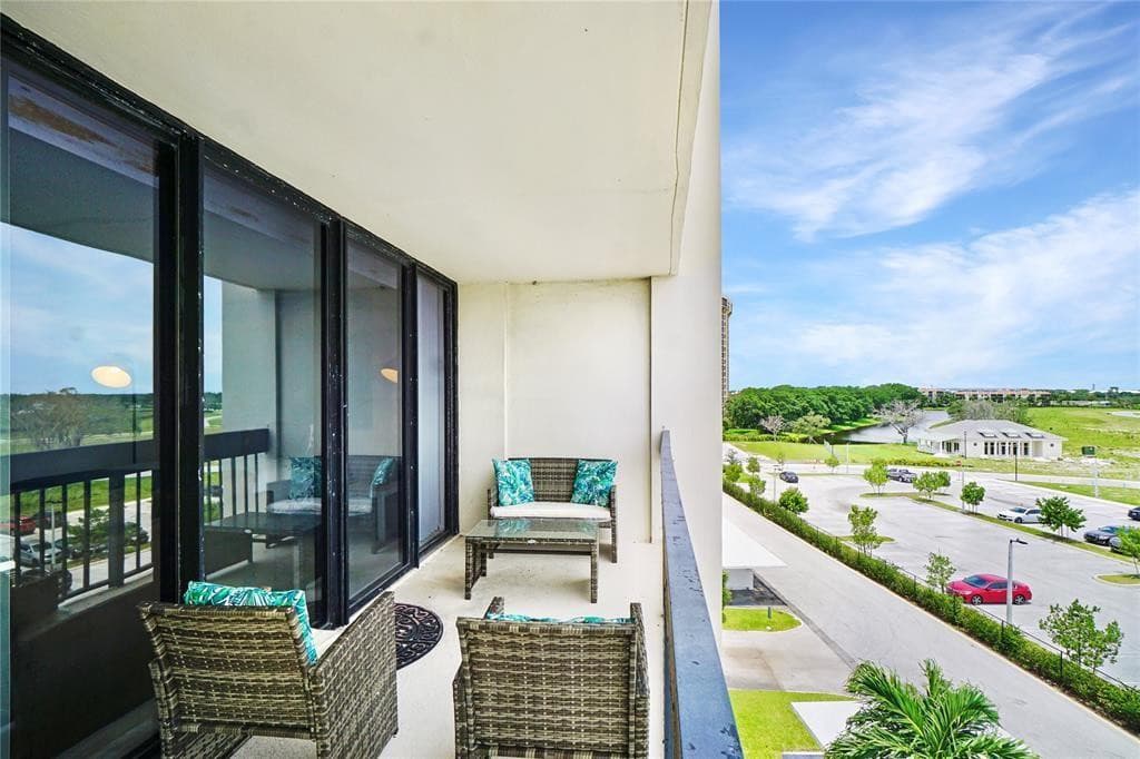 2400 Presidential Way 502, West Palm Beach, FL 33401 — photo 11 of 28