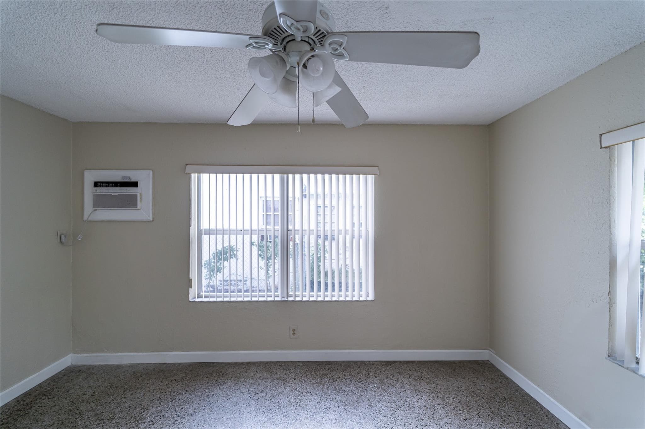 115 NE 4th Street 1, Fort Lauderdale, FL 33301 — photo 12 of 16