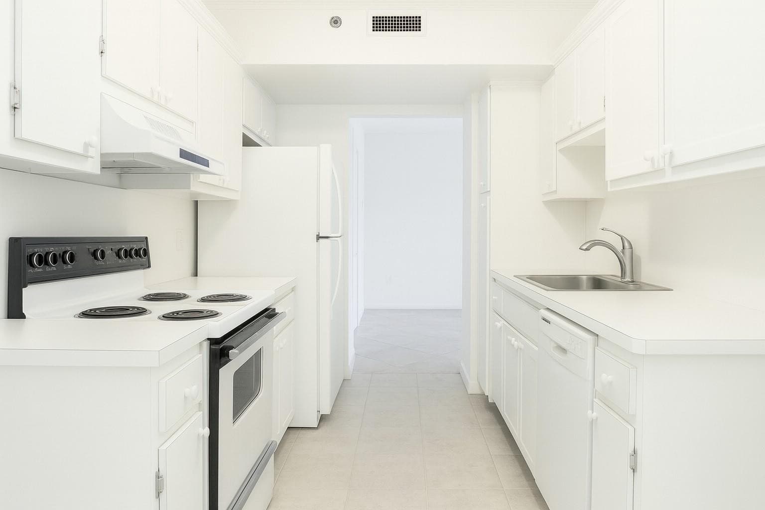 4001 Hillcrest Drive 407, Hollywood, FL 33021 — photo 4 of 28