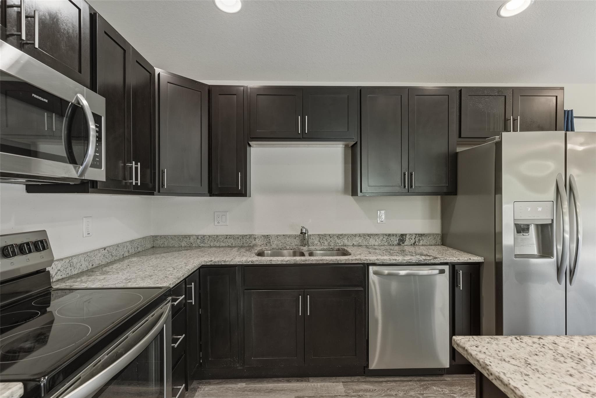 8007 Royal Court, LaBelle, FL 33935 — photo 15 of 43