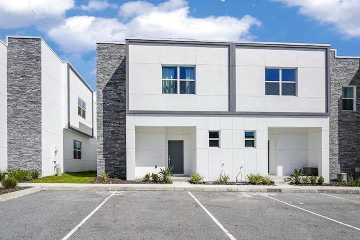 288 Famagusta 288, Davenport, FL 33896 — photo 2 of 43