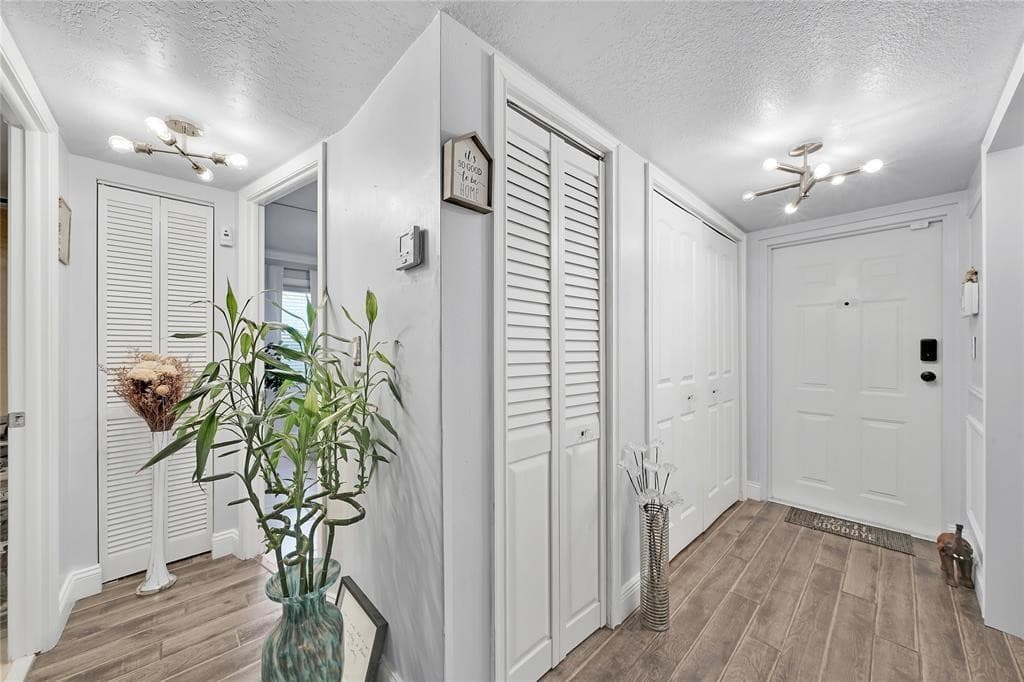 9281 Sunrise Lakes Boulevard 212, Sunrise, FL 33322 — photo 14 of 32
