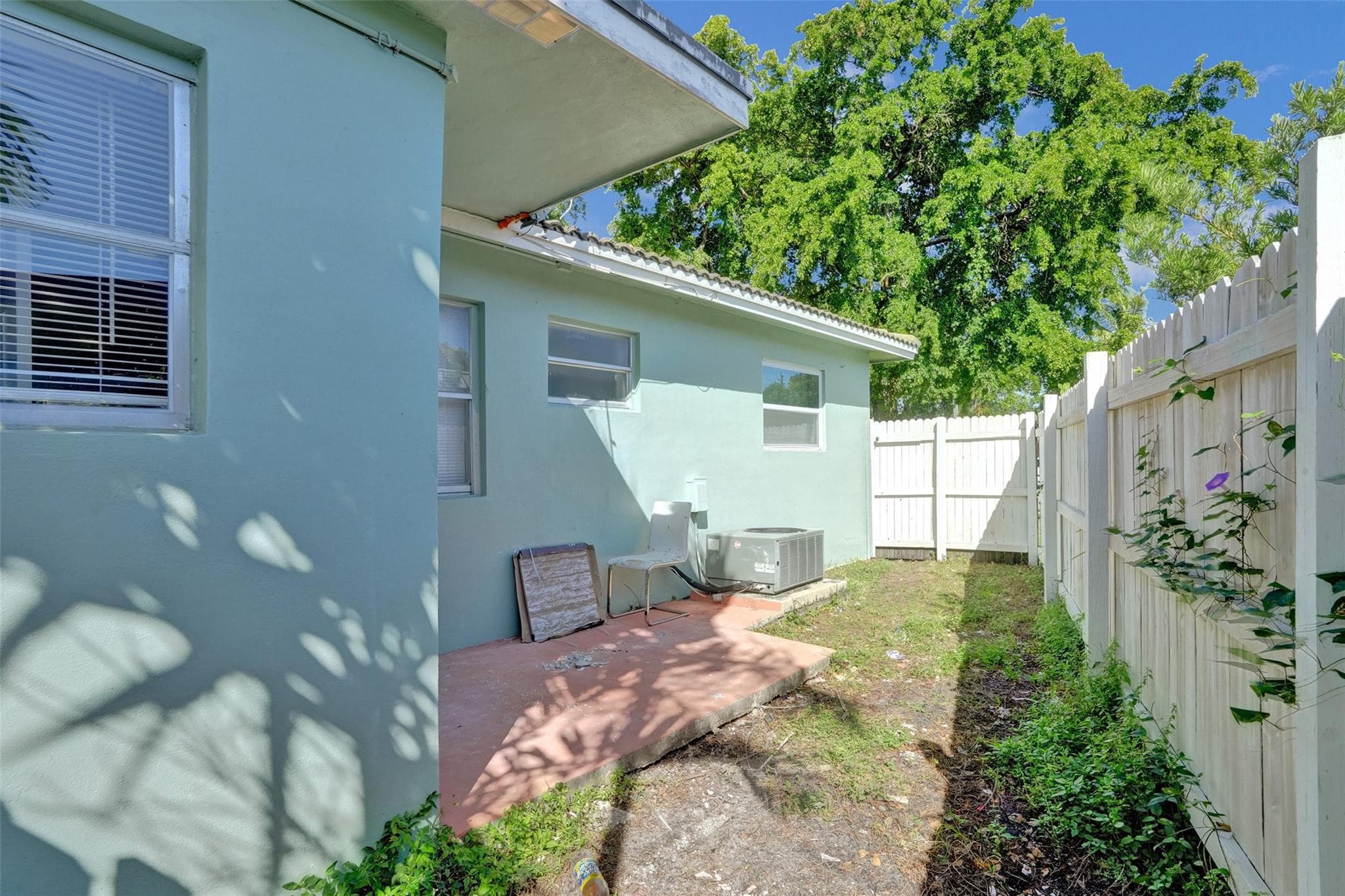 260 NE 41st Street, Oakland Park, FL 33334 — photo 30 of 42