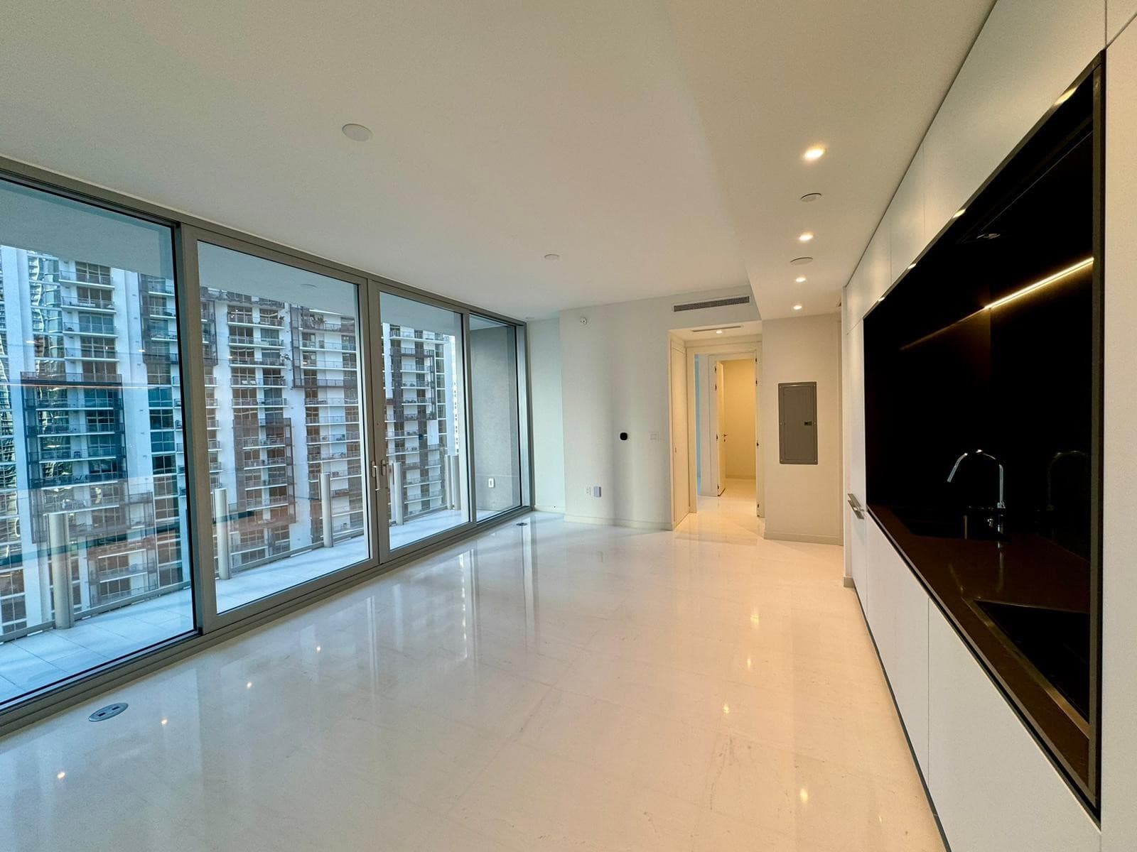 300 Biscayne Blvd Way 2508, Miami, FL 33131 — photo 13 of 35
