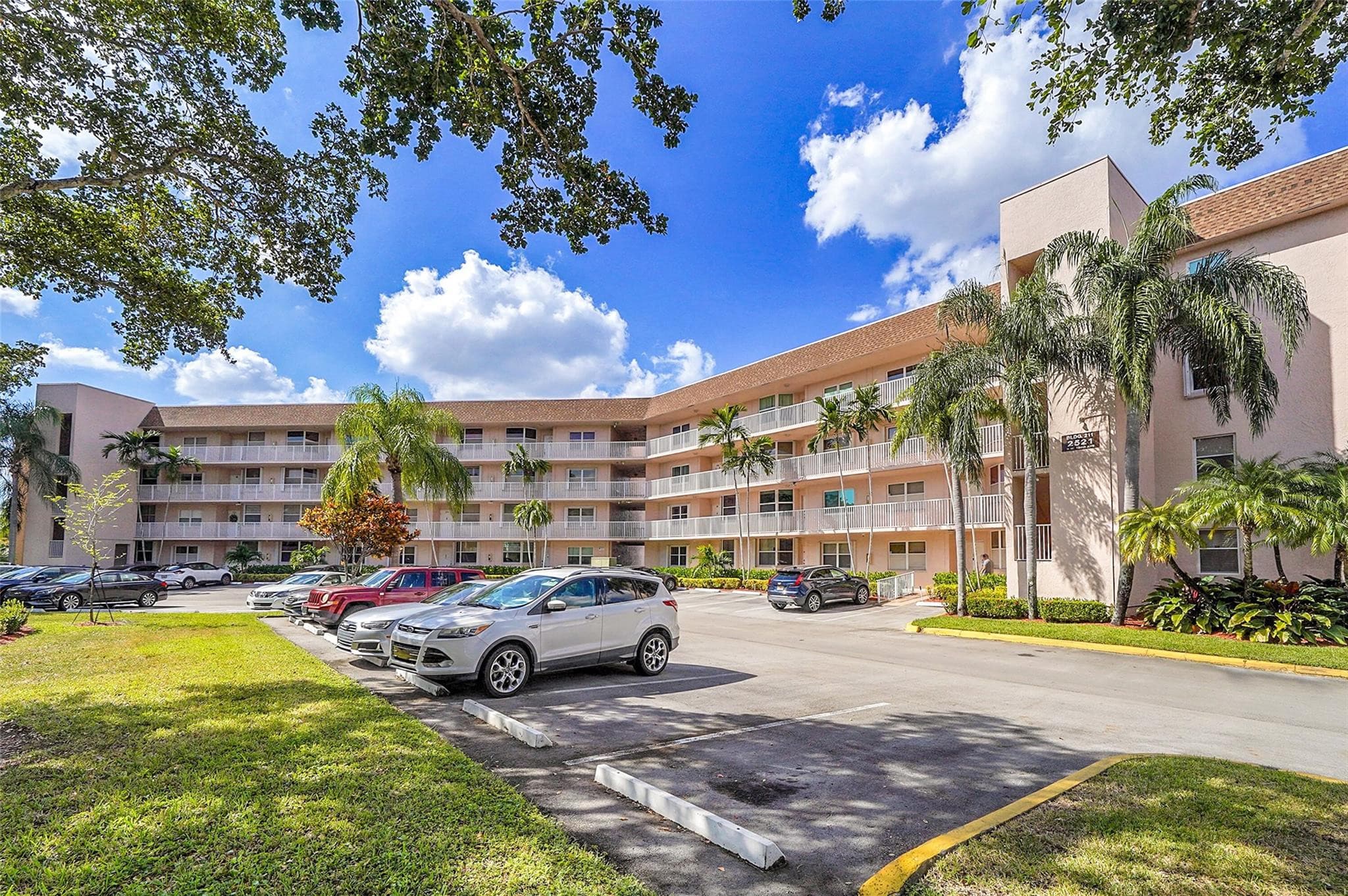 2521 NW 104th Avenue 402, Sunrise, FL 33322 — photo 5 of 17