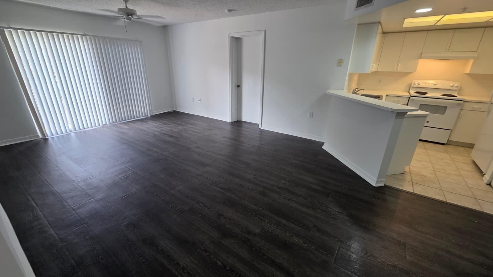 4149 N Haverhill Road 1615, West Palm Beach, FL 33417 — photo 8 of 17