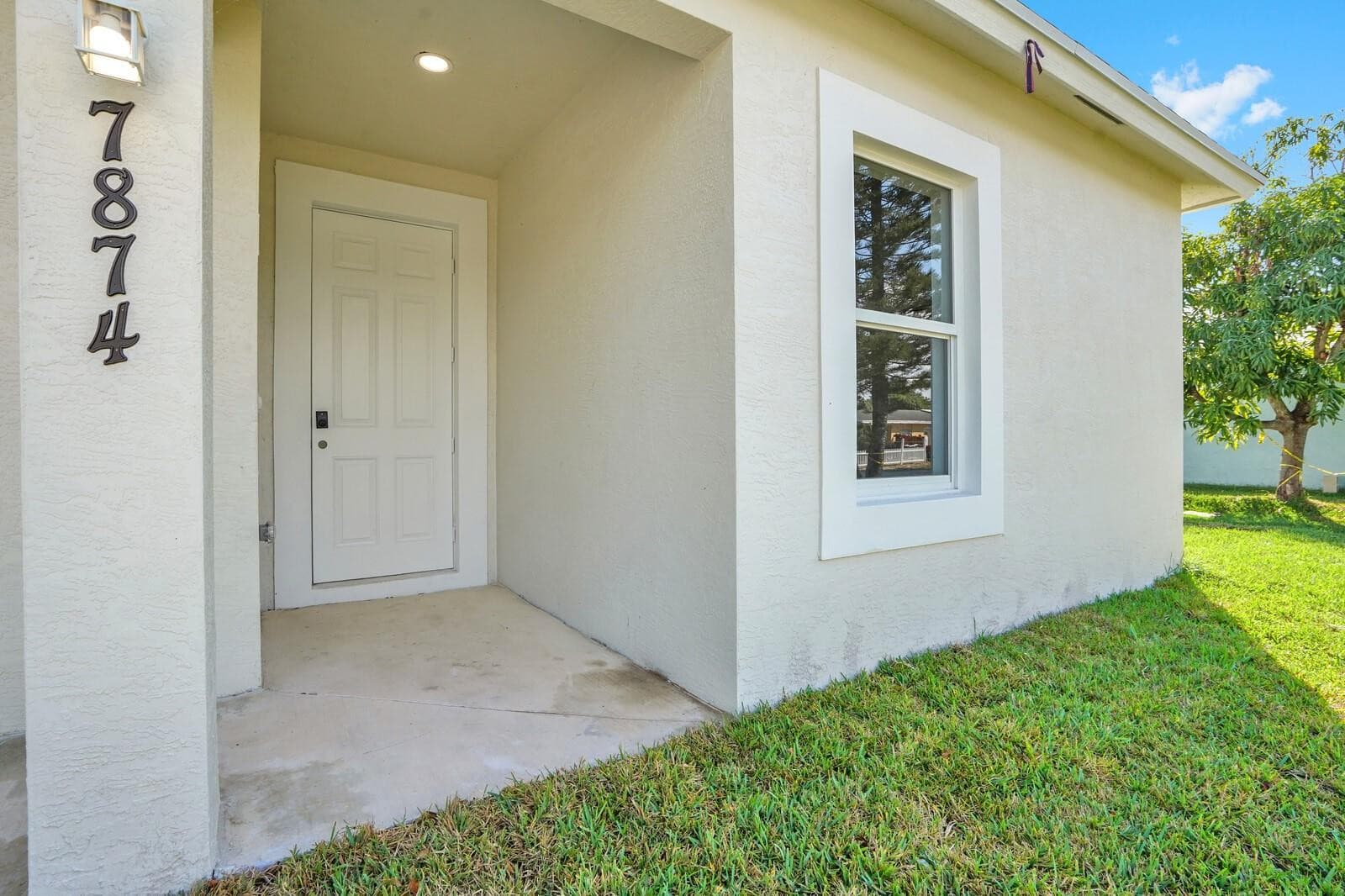 7874 Griswold Street, Lantana, FL 33462 — photo 4 of 30