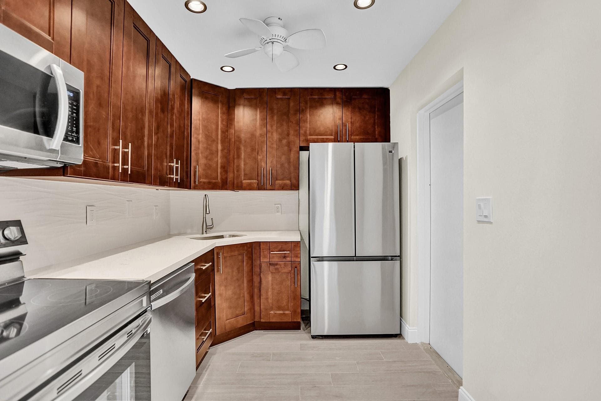 3115 Oakland Shores Drive E109, Oakland Park, FL 33309 — photo 3 of 46