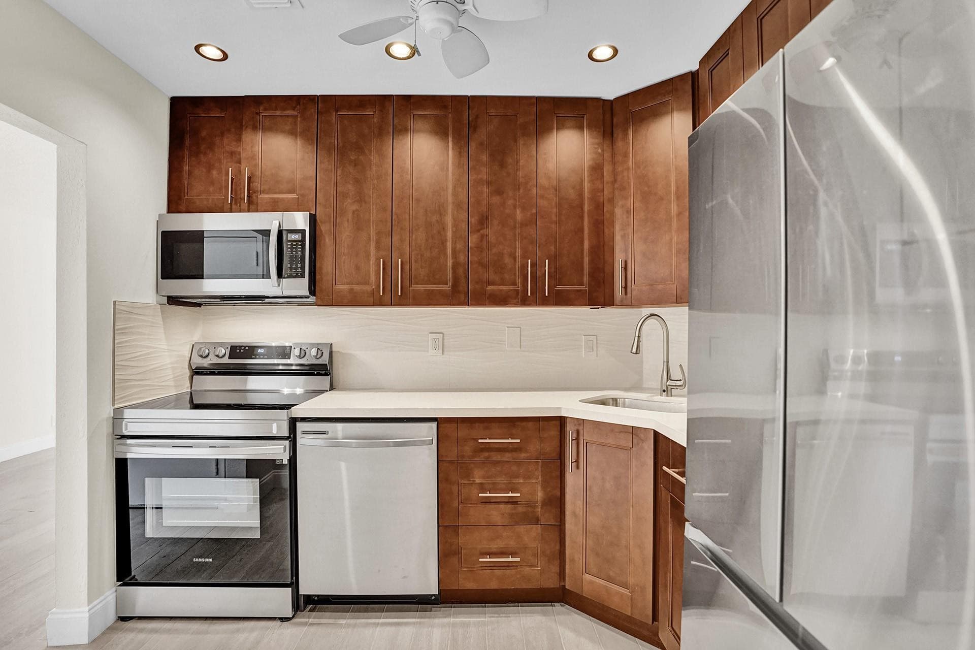 3115 Oakland Shores Drive E109, Oakland Park, FL 33309 — photo 4 of 46