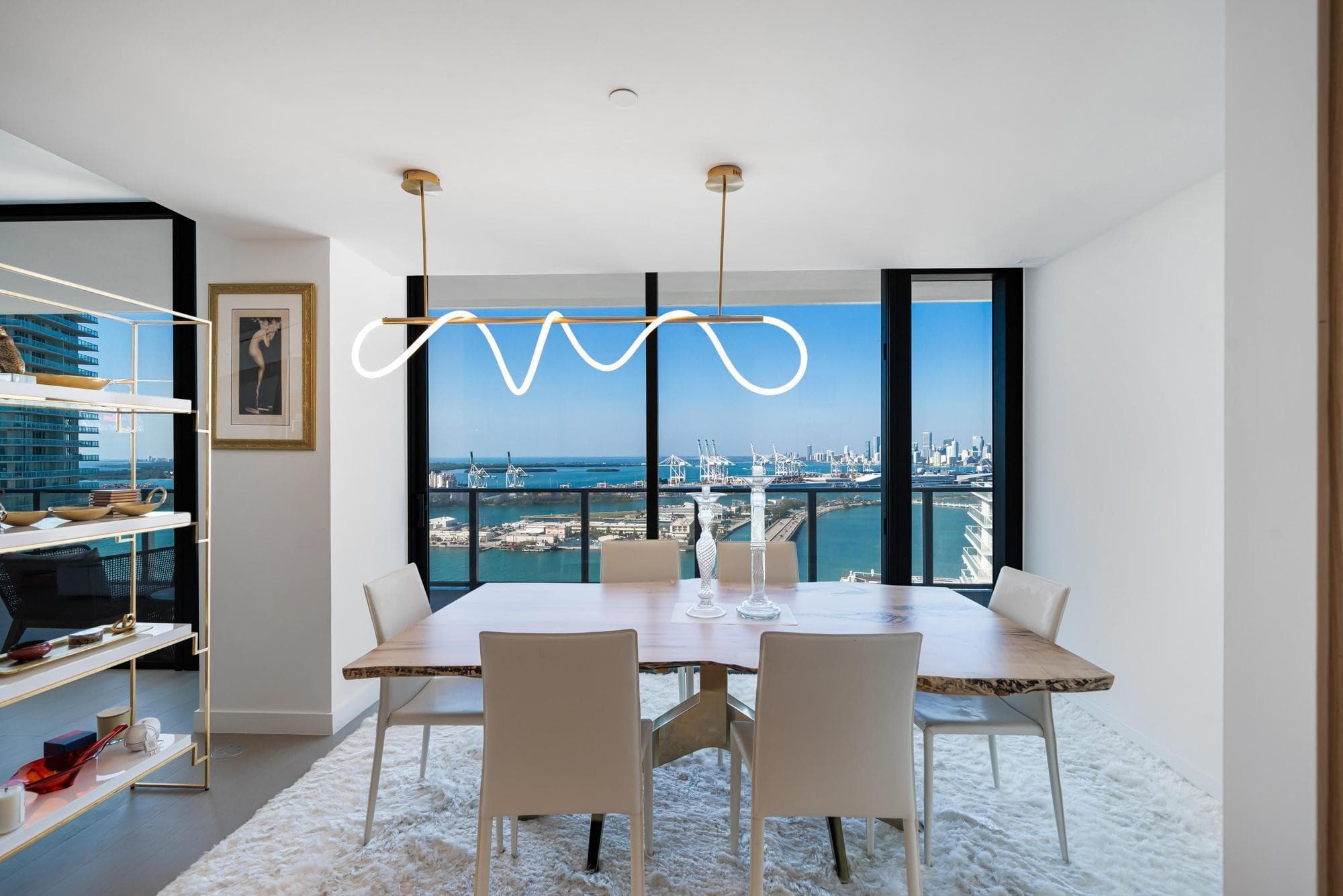 Condominium in Miami Beach — photo 6 of 41