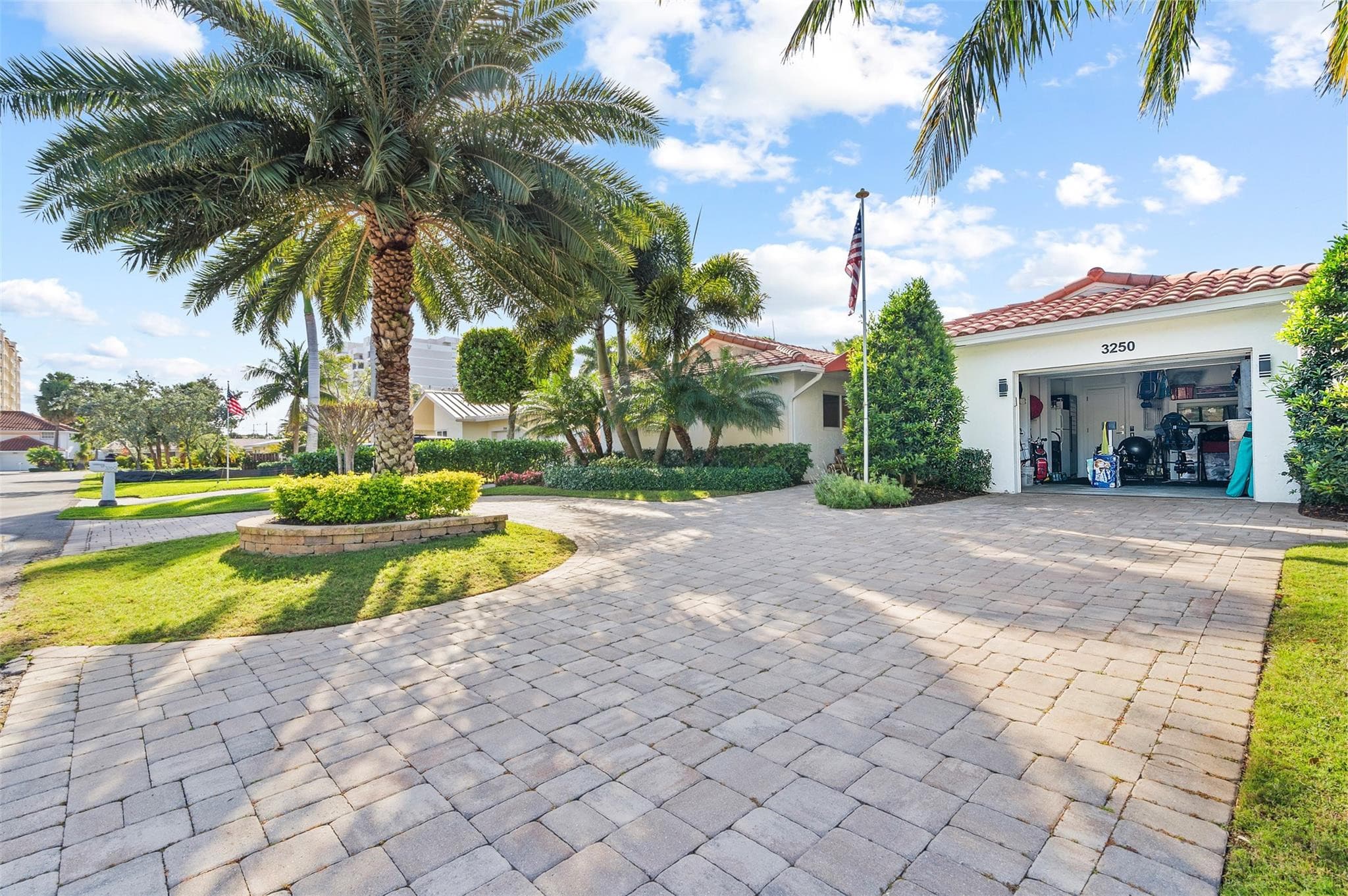 3250 Spanish River Drive, Pompano Beach, FL 33062 — photo 4 of 45