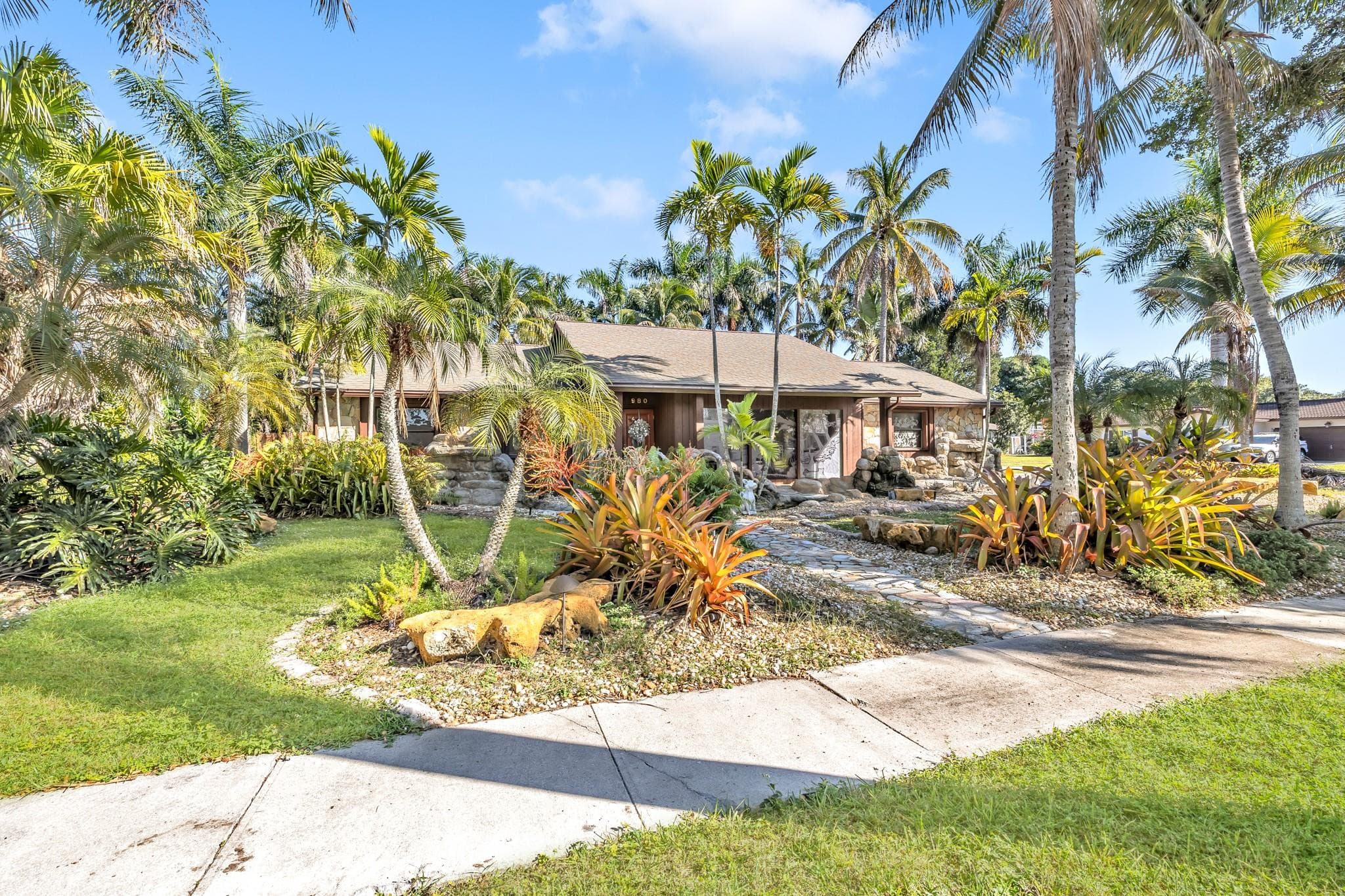 980 SW 70th Avenue, Plantation, FL 33317 — photo 7 of 42