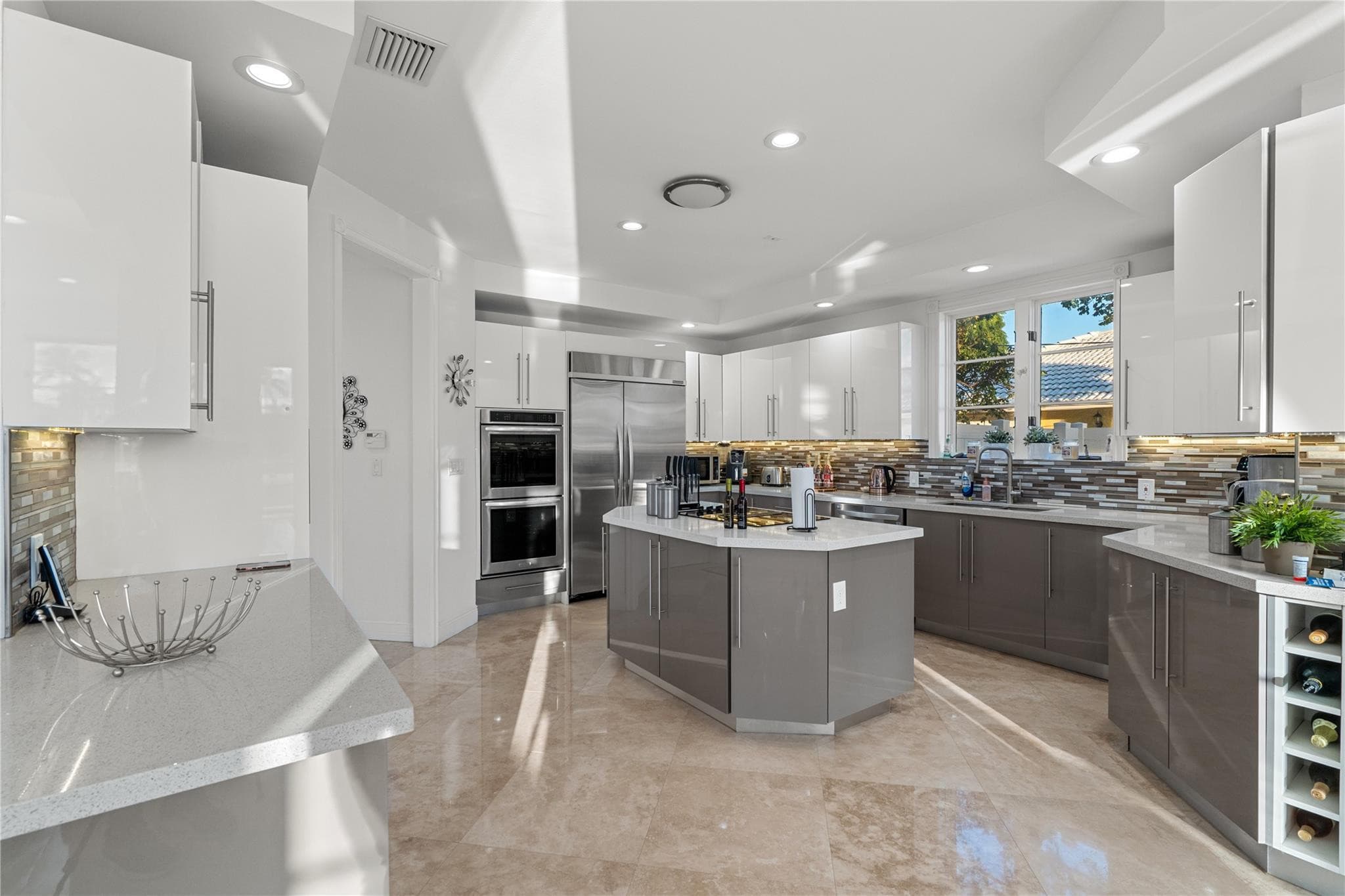 2833 NE 32nd Street, Lighthouse Point, FL 33064 — photo 15 of 54