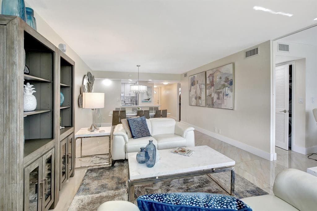 9720 S Hollybrook Lake Drive 204, Pembroke Pines, FL 33025 — photo 22 of 36