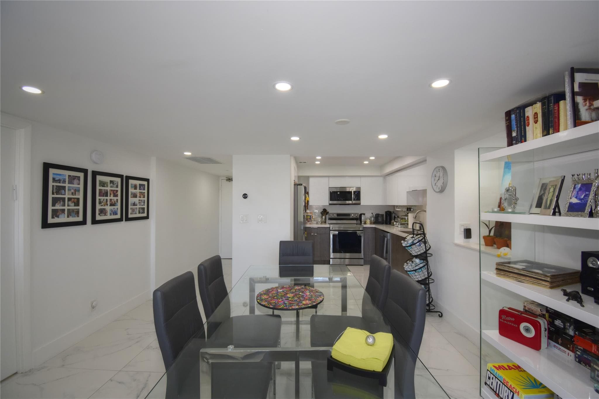 20301 W Country Club Drive 930, Aventura, FL 33180 — photo 7 of 50
