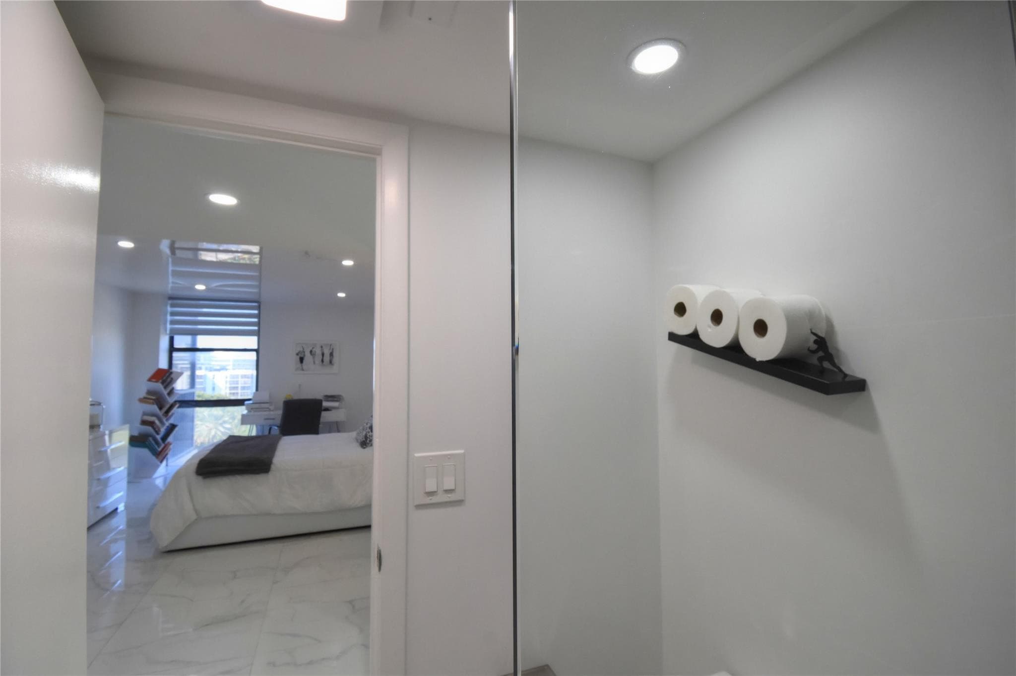 20301 W Country Club Drive 930, Aventura, FL 33180 — photo 24 of 50