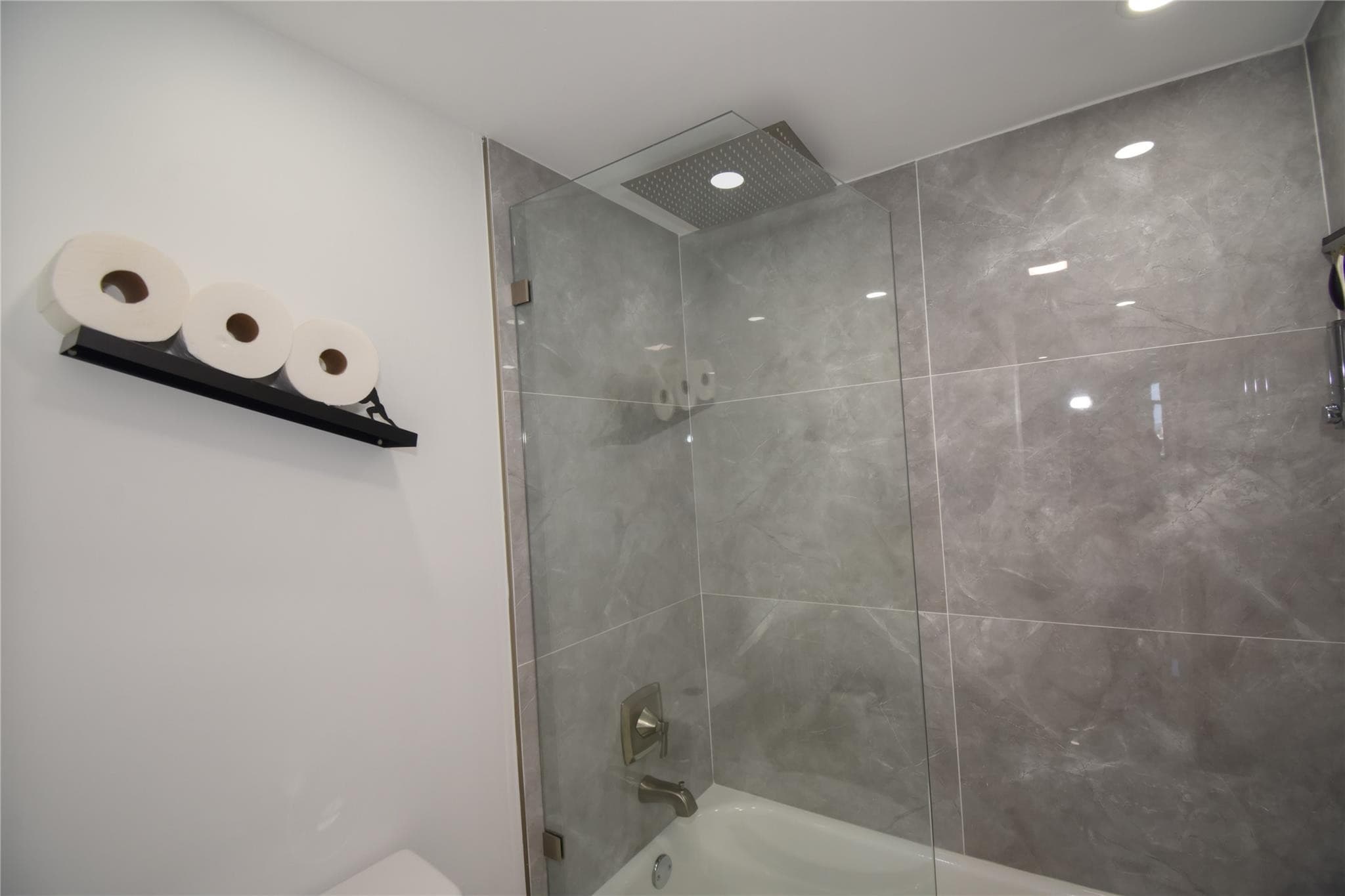 20301 W Country Club Drive 930, Aventura, FL 33180 — photo 25 of 50