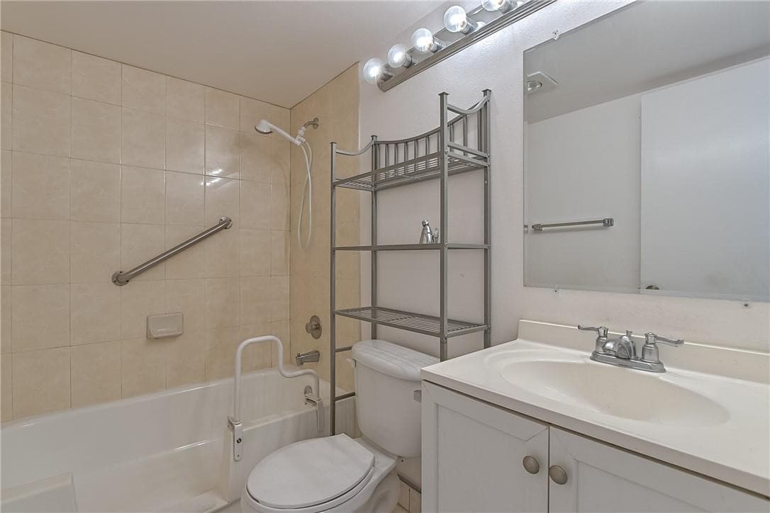 167 Grantham 167, Deerfield Beach, FL 33442 — photo 15 of 20