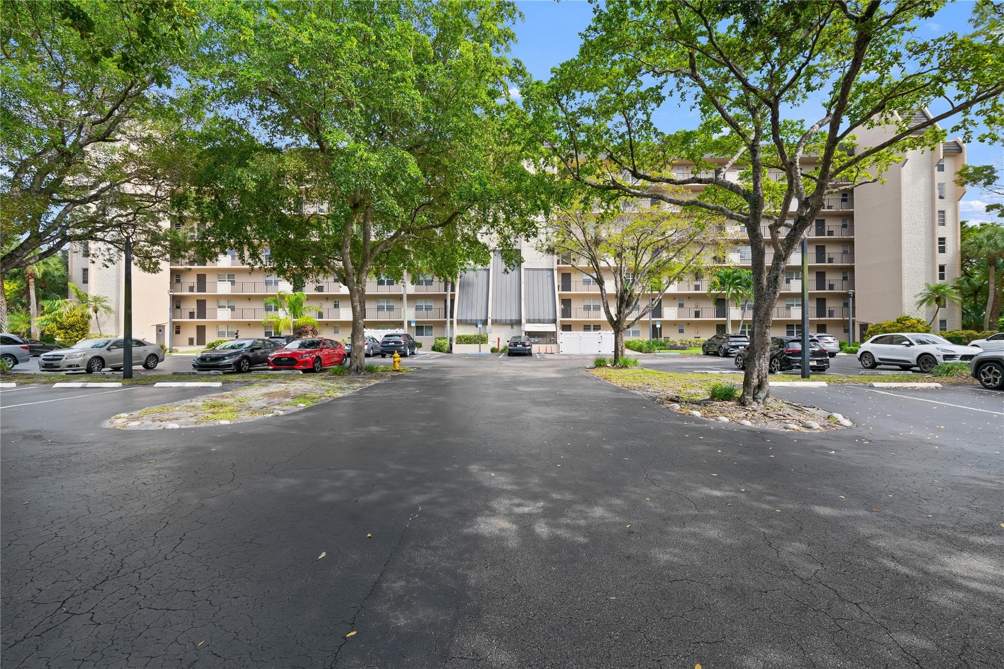 3300 W Rolling Hills Circle 610, Davie, FL 33328 — photo 17 of 22