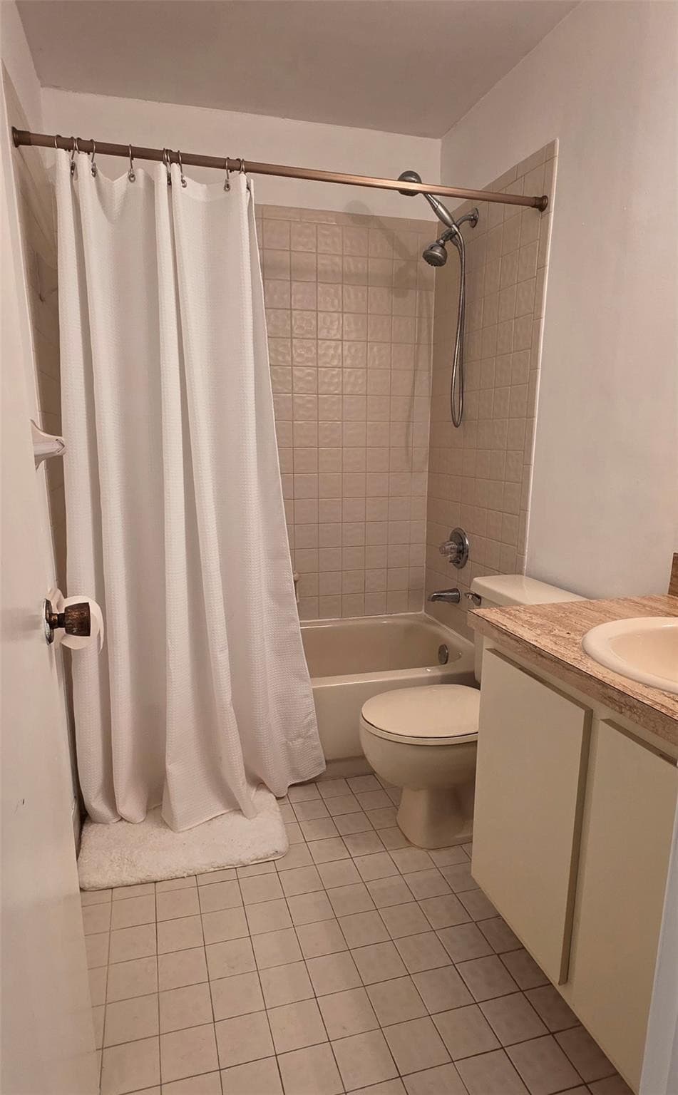 817 SE 12th Court 1, Fort Lauderdale, FL 33316 — photo 13 of 19