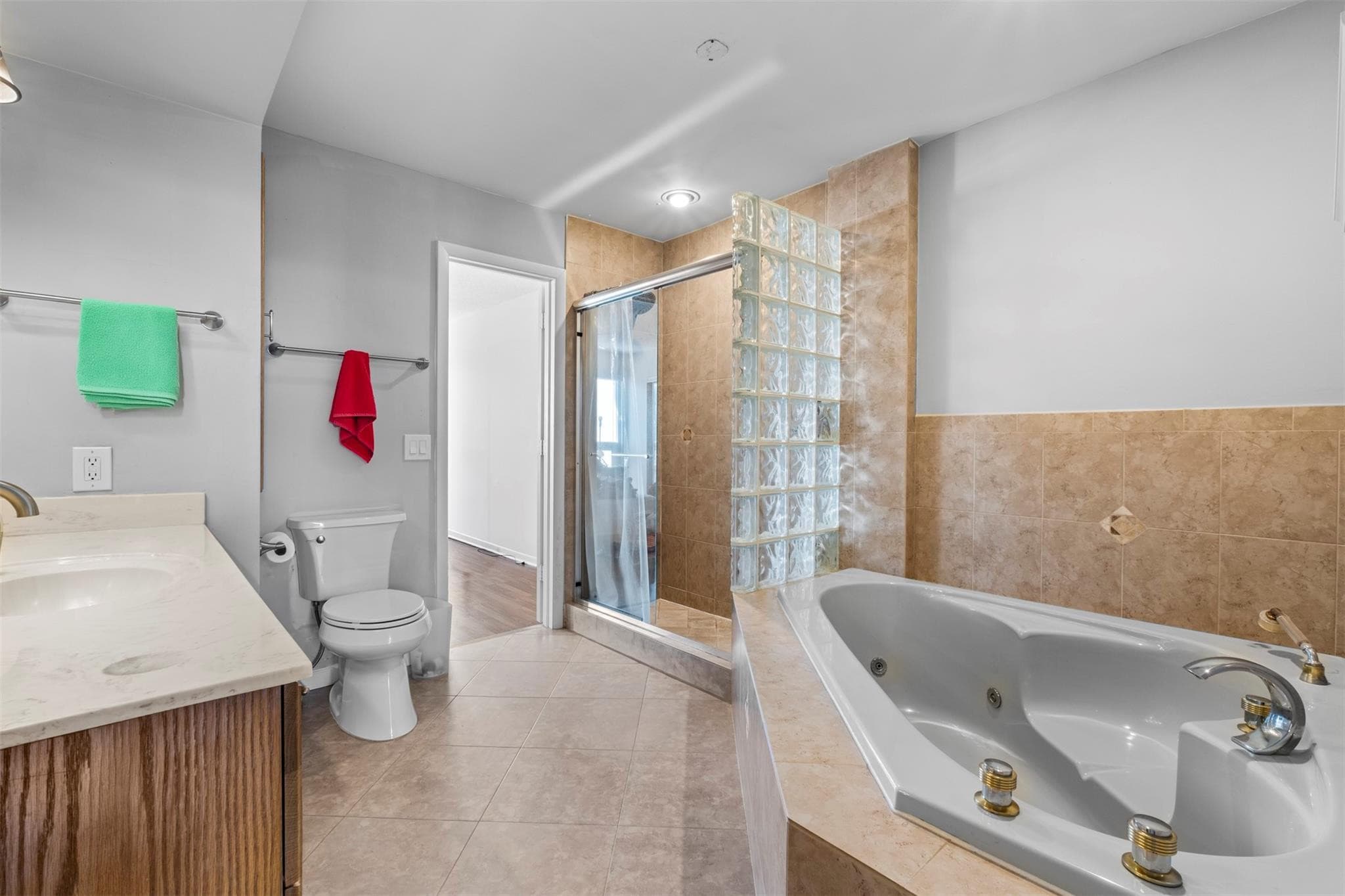 653 Cypress Lane 21b, Wilton Manors, FL 33305 — photo 23 of 35