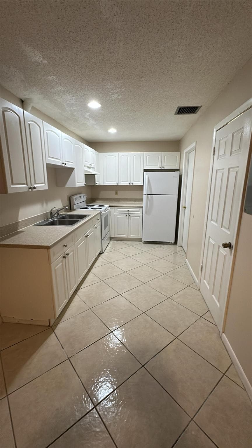 2004 S 10th Street A, Fort Pierce, FL 34950 — photo 4 of 8