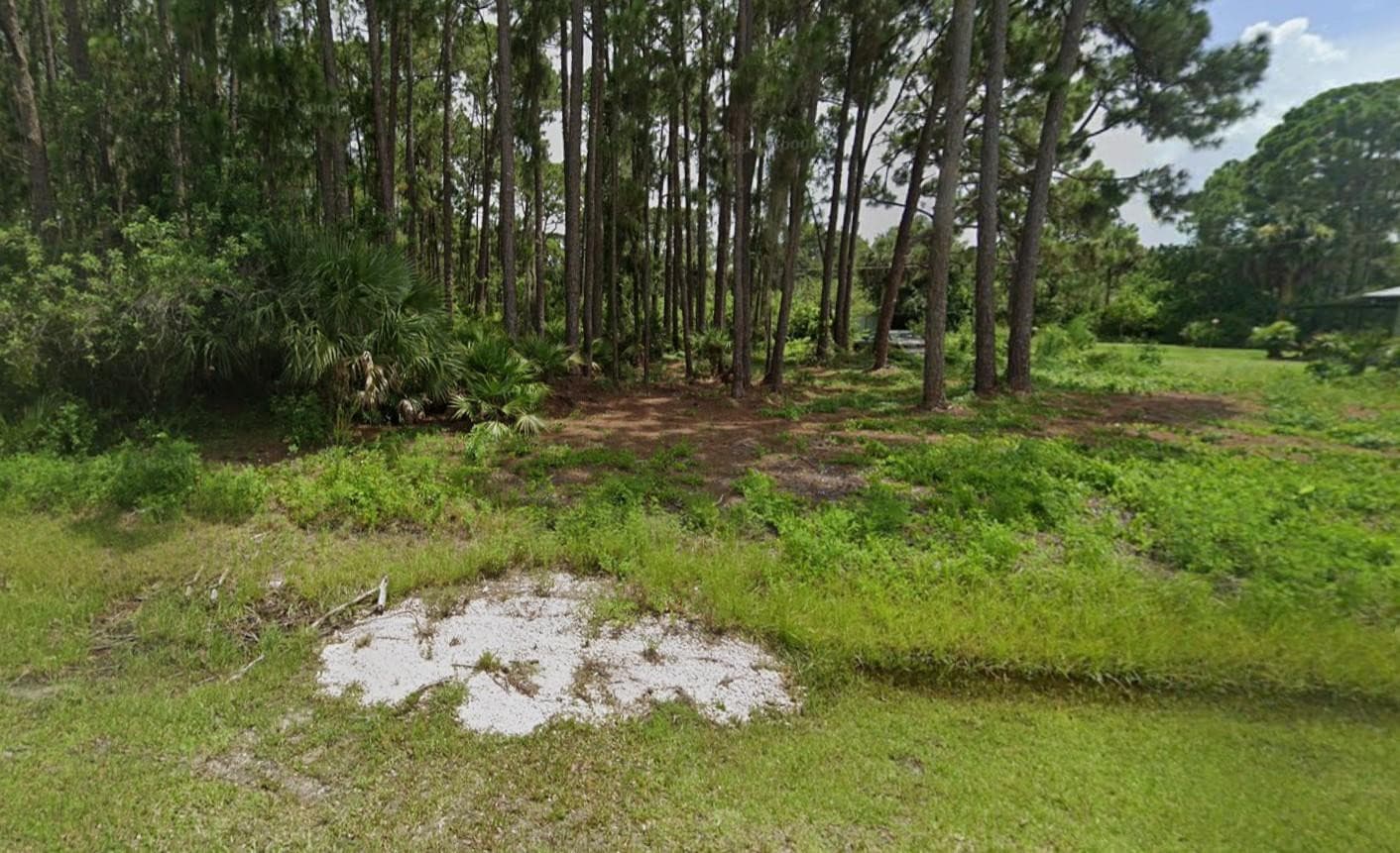 12203 Chamberlain Boulevard, FL 33953 — photo 3 of 7
