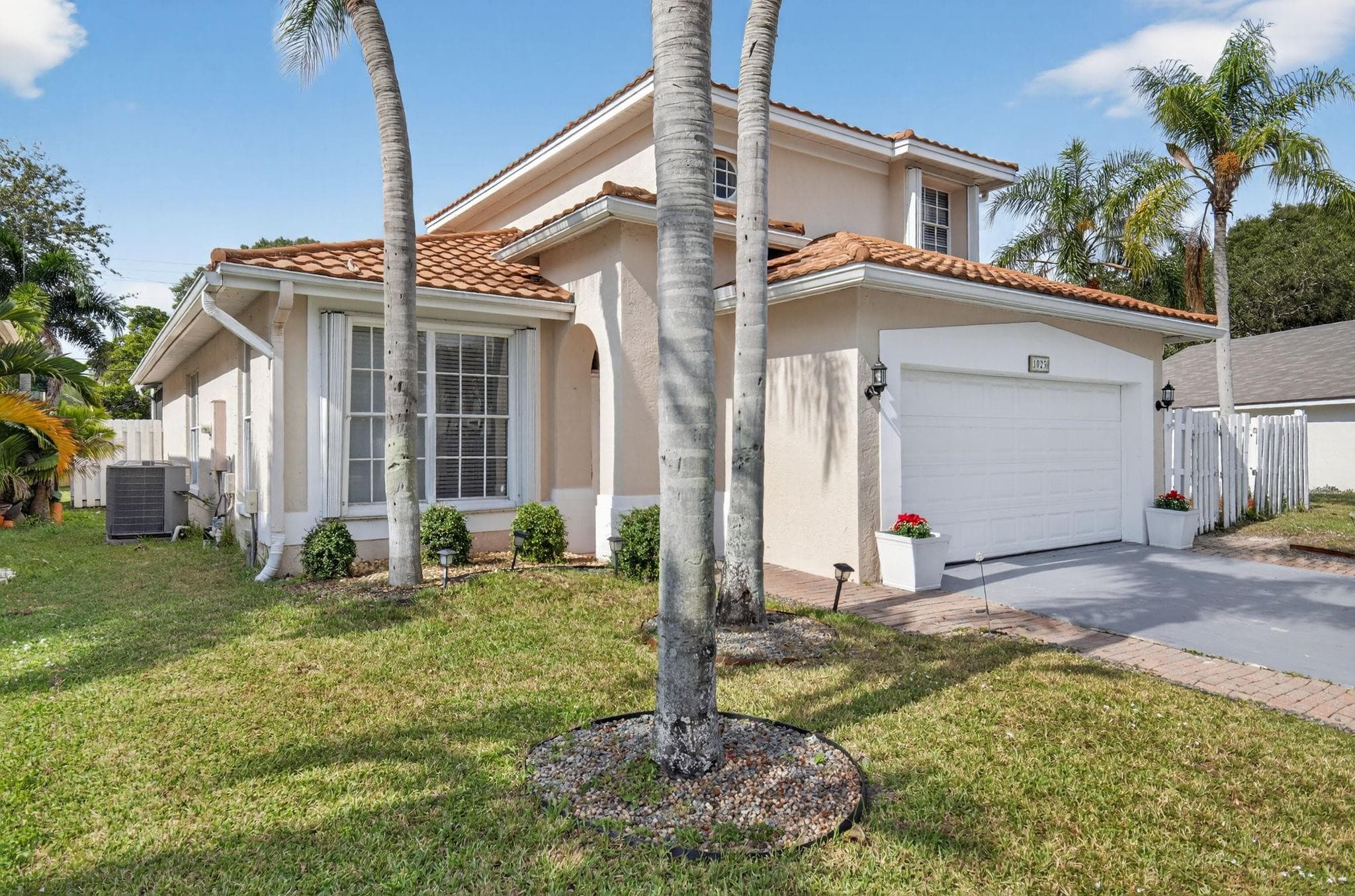 1023 Fairfax Circle, Boynton Beach, FL 33436 — photo 2 of 53