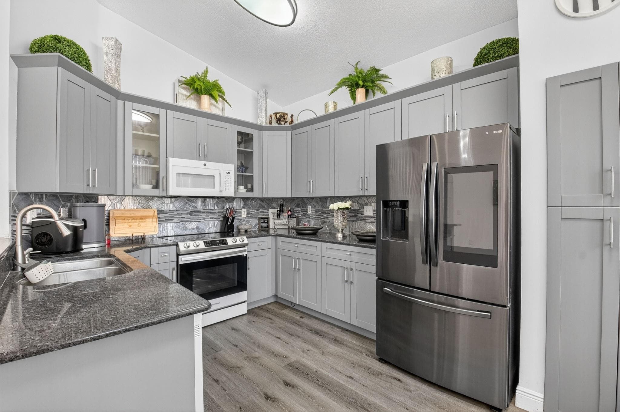 1023 Fairfax Circle, Boynton Beach, FL 33436 — photo 11 of 53