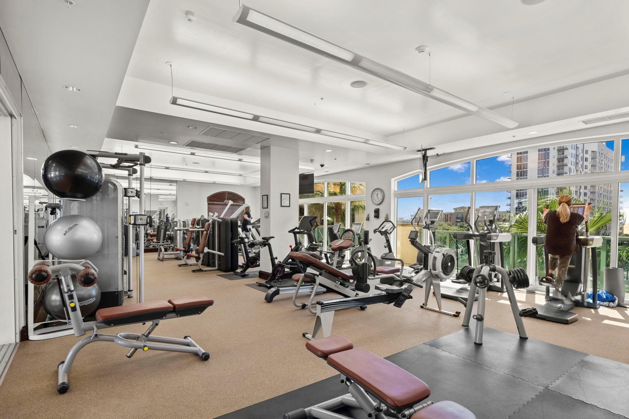 411 N New River Drive E 1402, Fort Lauderdale, FL 33301 — photo 47 of 49