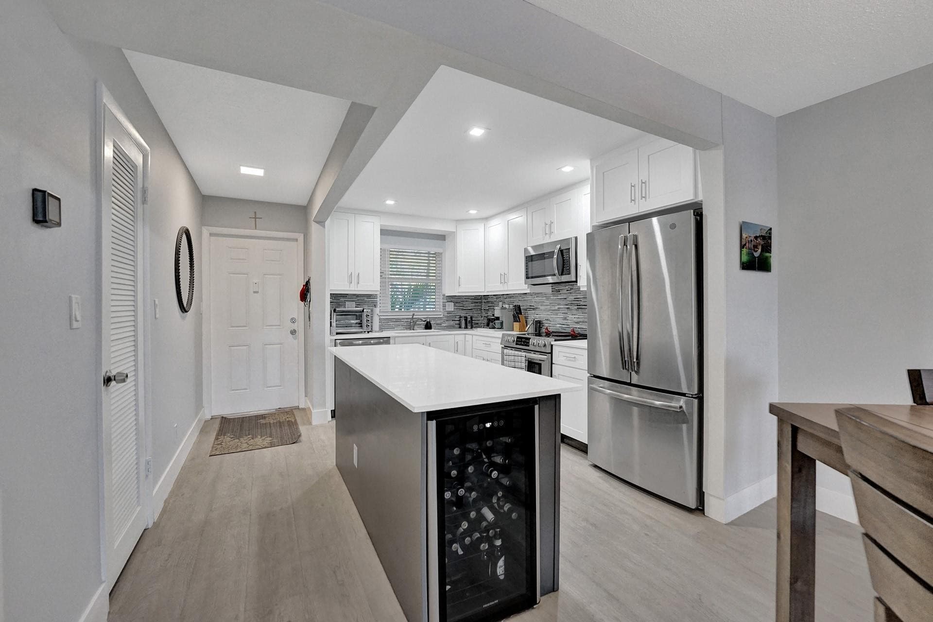 Condominium in Fort Lauderdale — photo 10 of 42