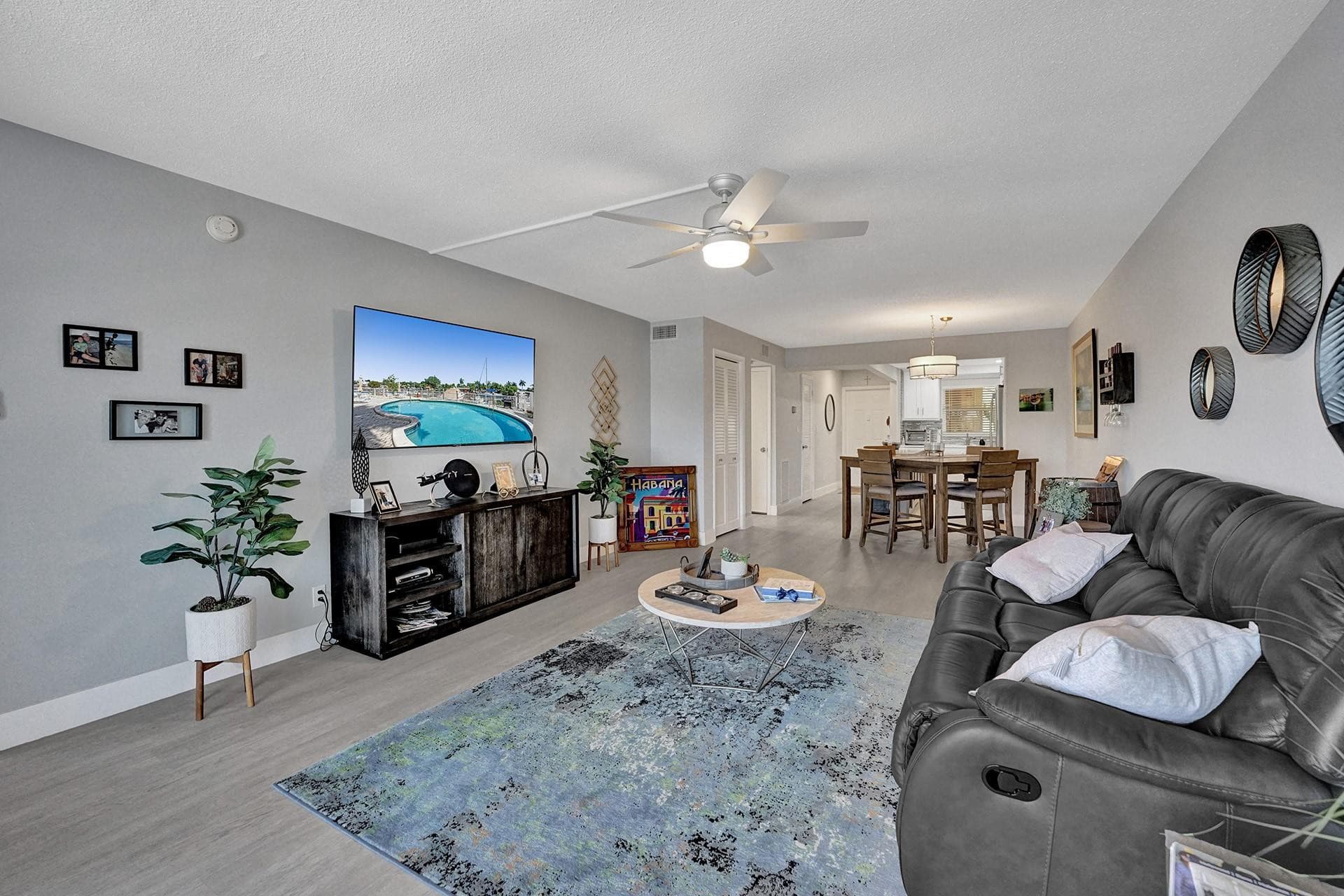 Condominium in Fort Lauderdale — photo 15 of 42