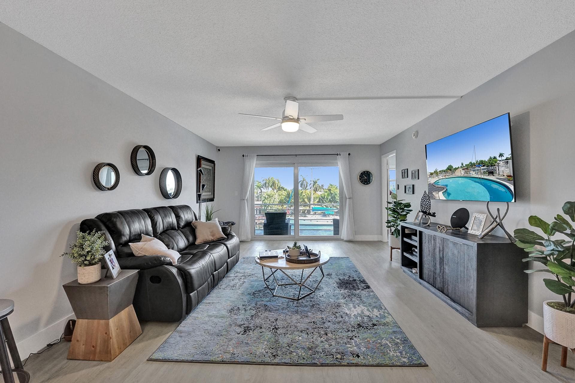 Condominium in Fort Lauderdale — photo 17 of 42