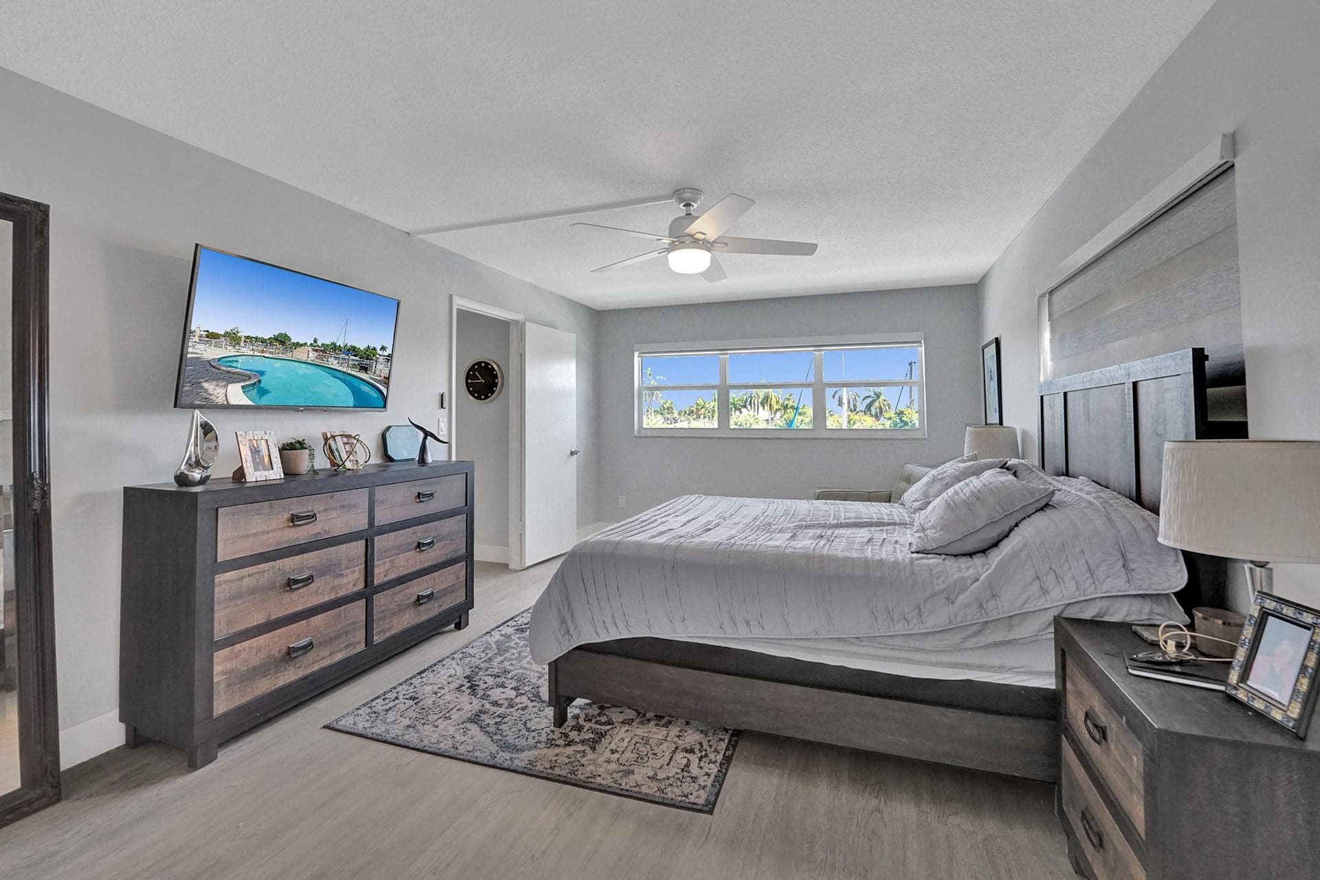 Condominium in Fort Lauderdale — photo 23 of 42