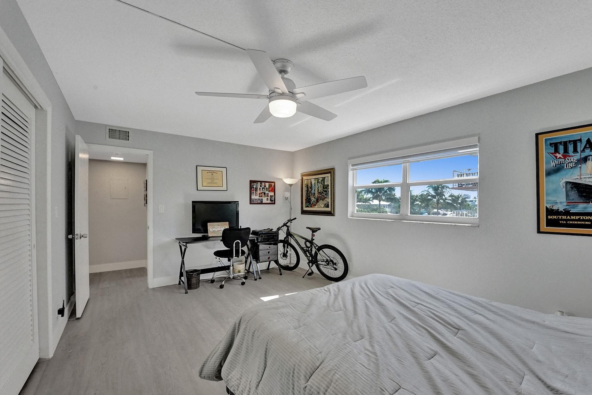 Condominium in Fort Lauderdale — photo 33 of 42