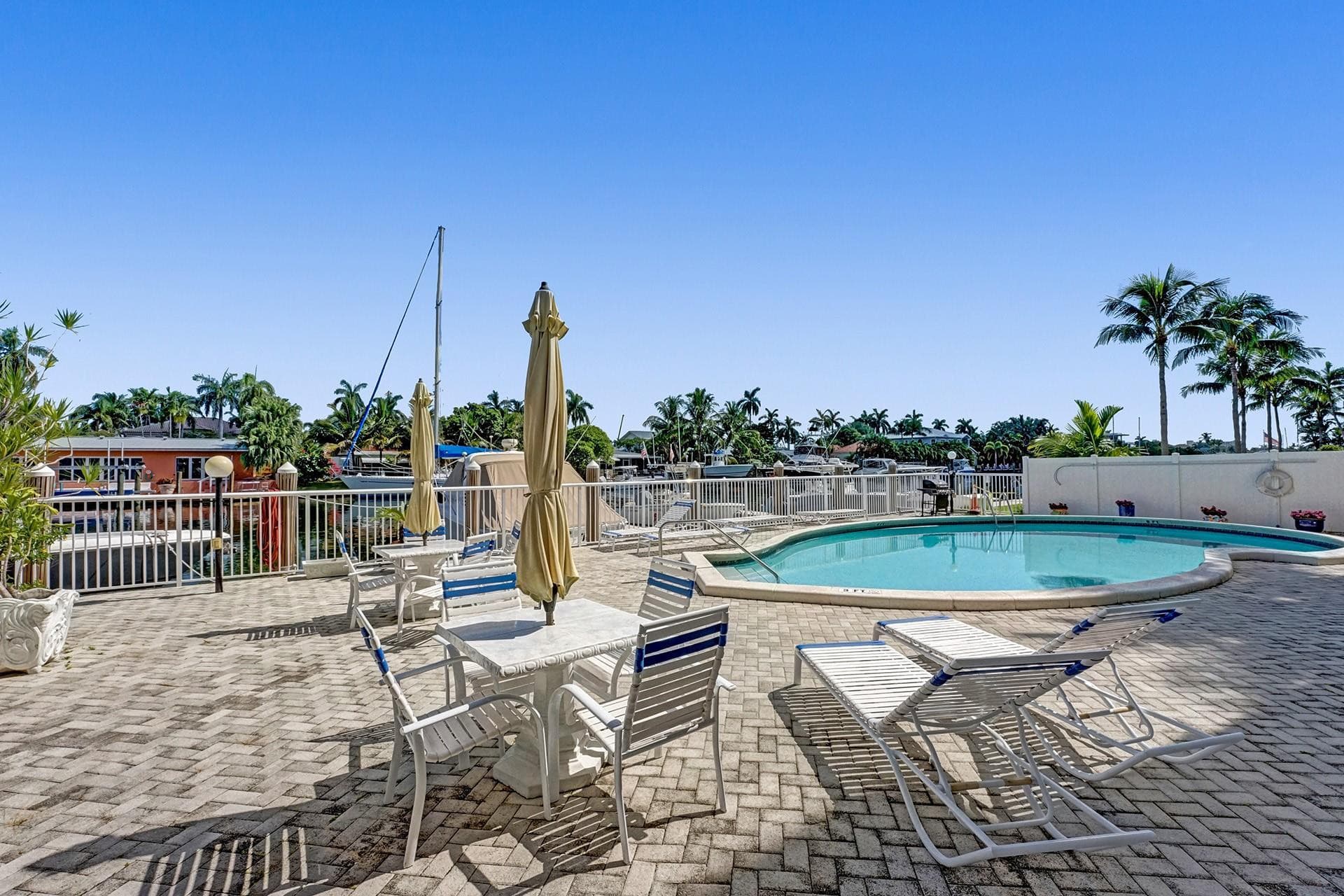 Condominium in Fort Lauderdale — photo 40 of 42