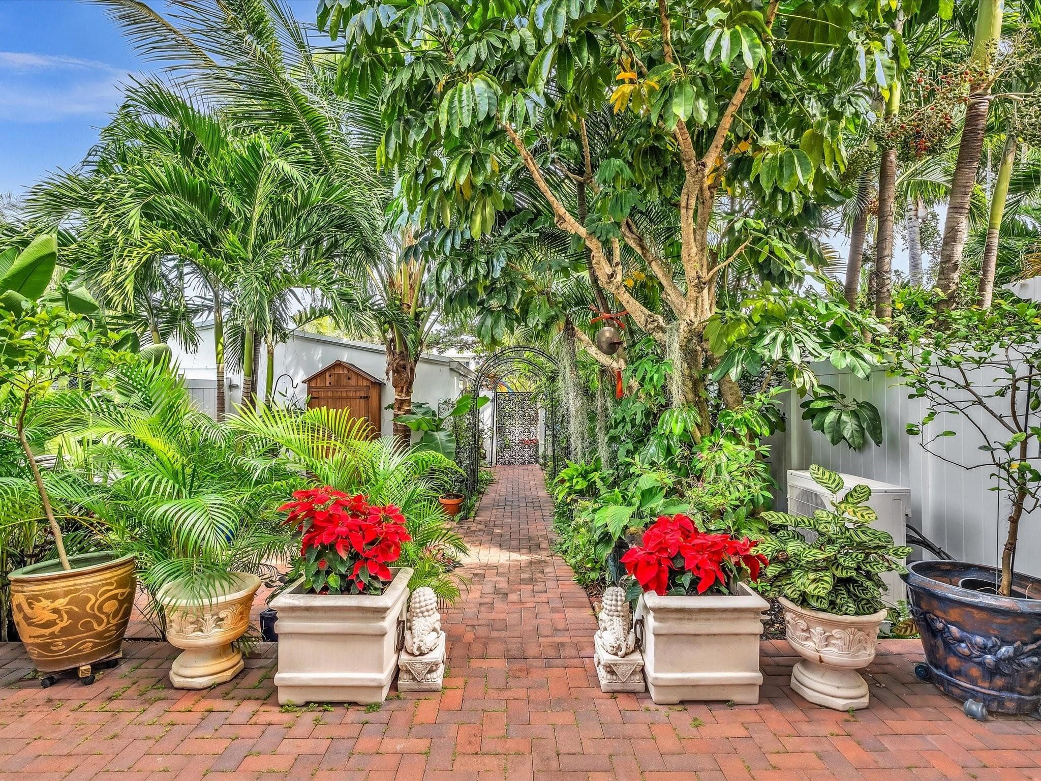 5 Middlesex Drive 5, Wilton Manors, FL 33305 — photo 11 of 57