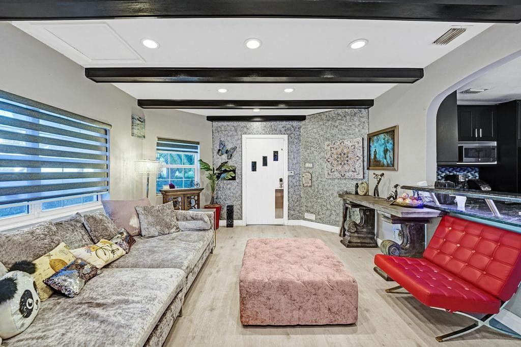 2000 Jackson Street, Hollywood, FL 33020 — photo 18 of 64