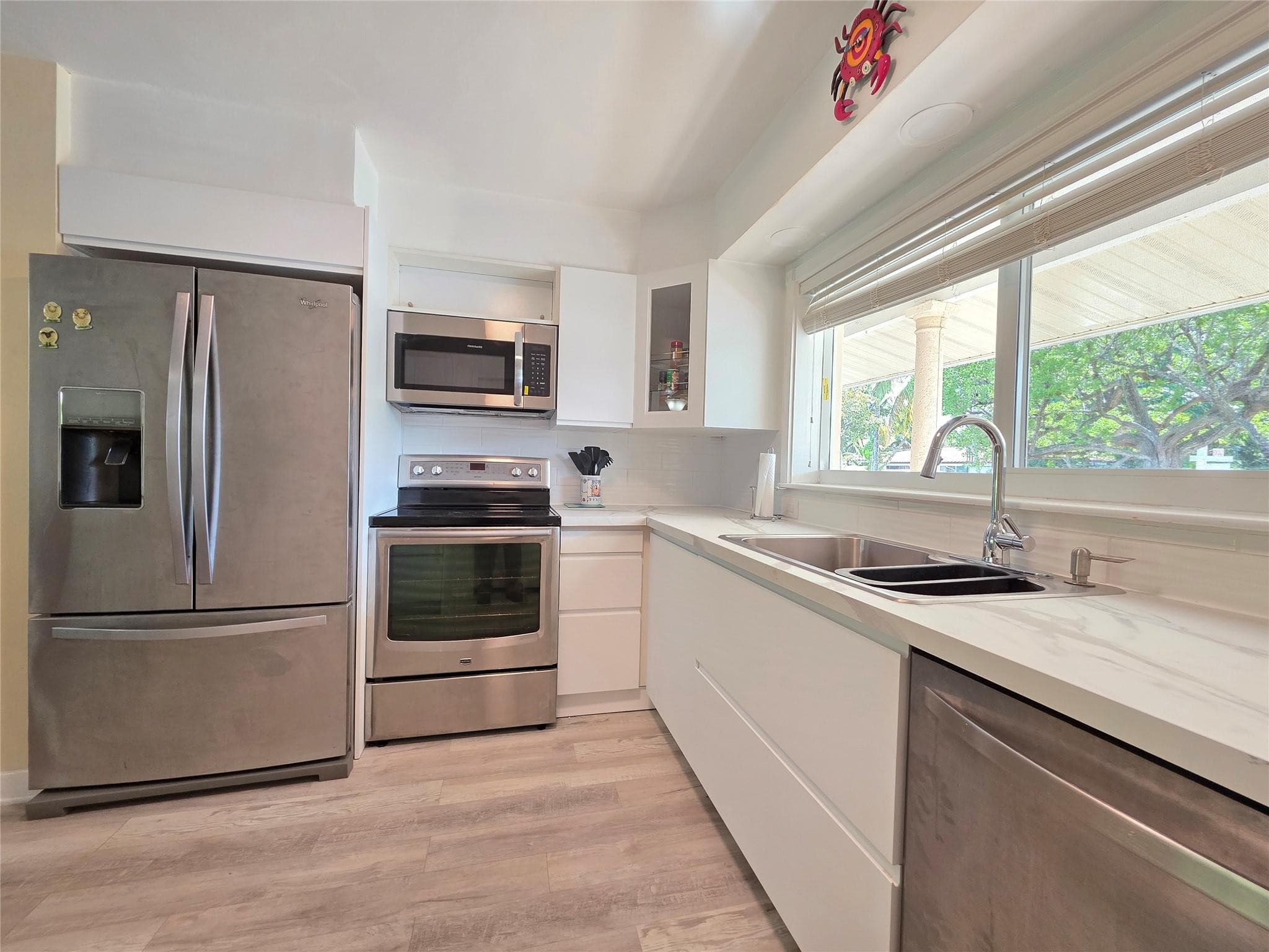 2585 SE 3rd Street, Pompano Beach, FL 33062 — photo 15 of 71