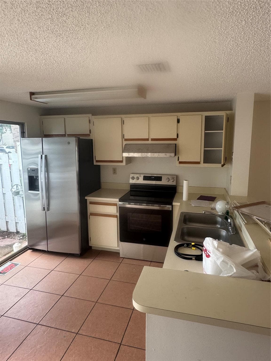 2845 NE 15th Street, Pompano Beach, FL 33062 — photo 2 of 9