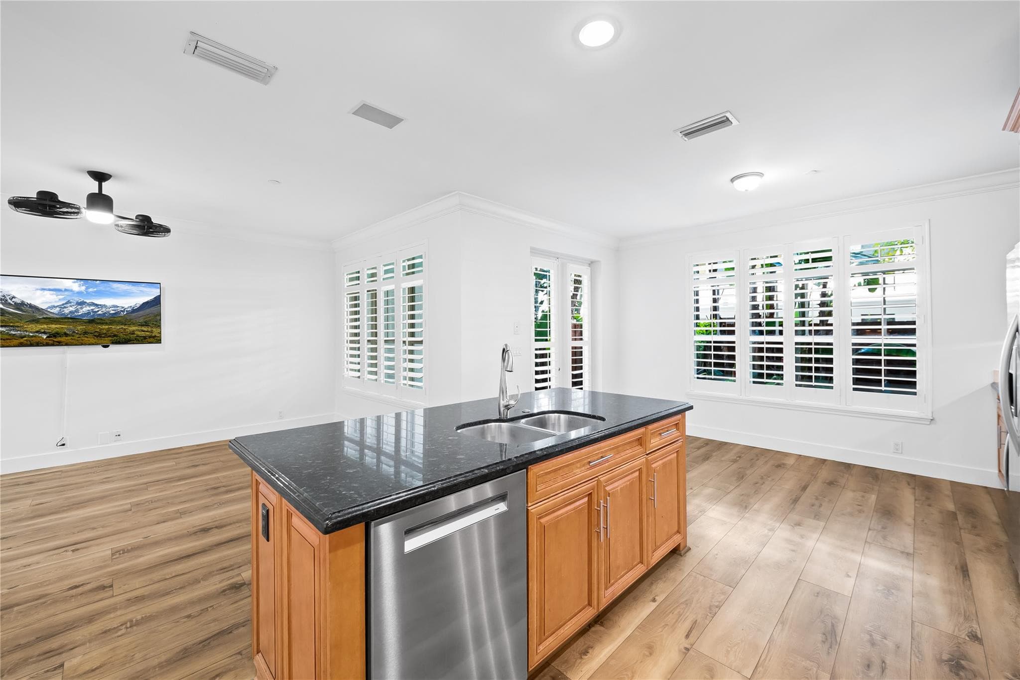 218 NE 15th Avenue 218, Fort Lauderdale, FL 33301 — photo 17 of 61