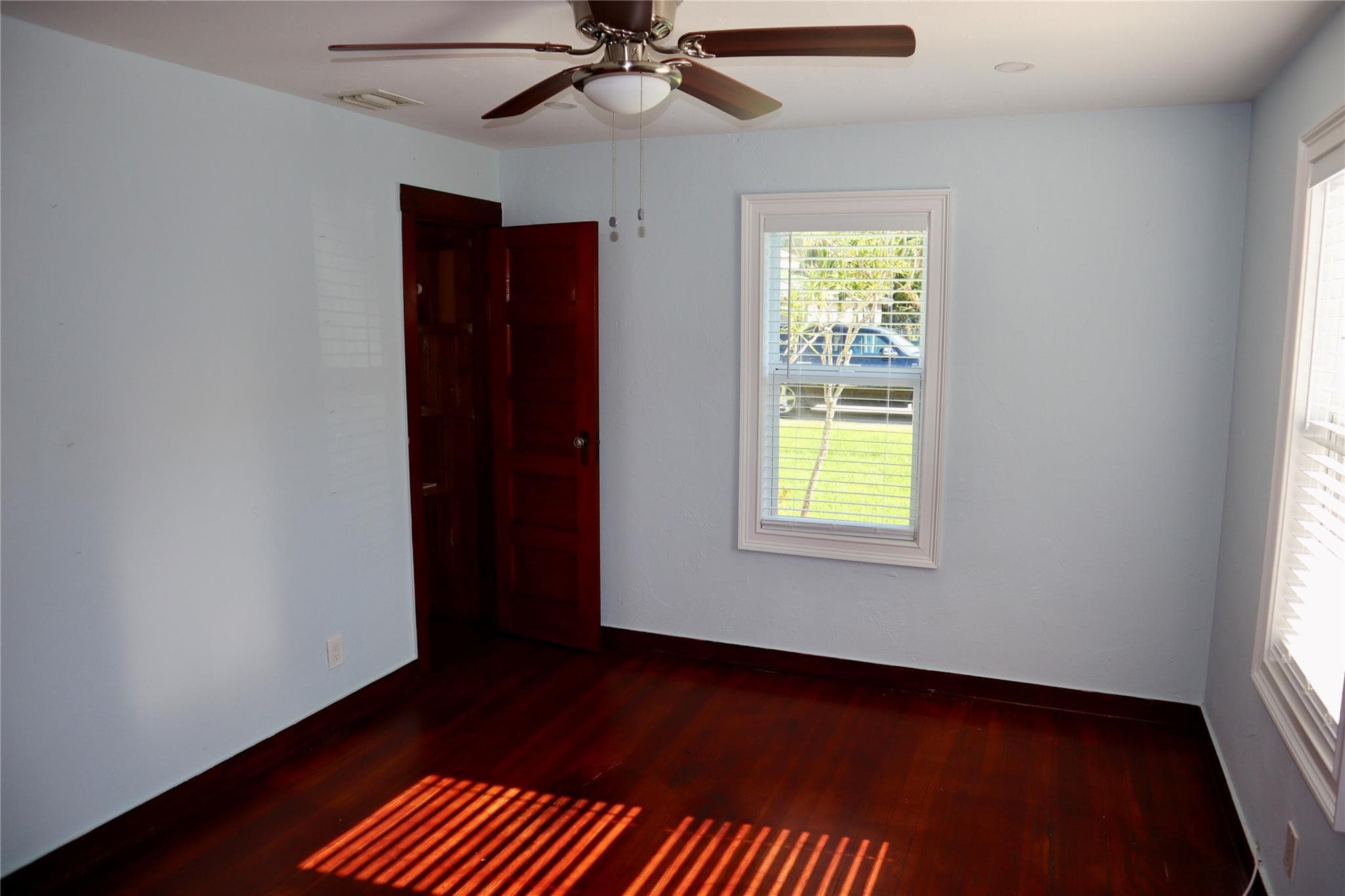 1338 -1384 NE -1384 35th Street, Oakland Park, FL 33334 — photo 9 of 16