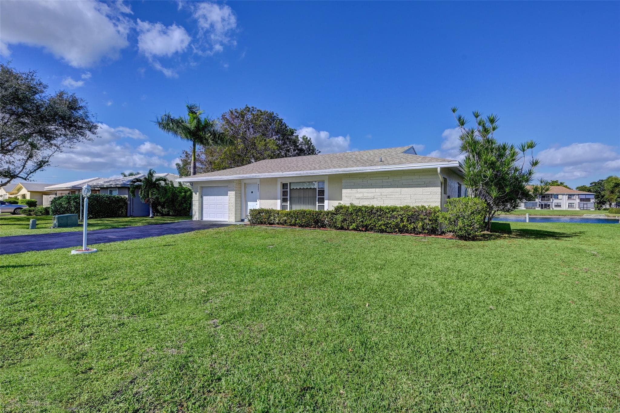9807 NW 67th Court, Tamarac, FL 33321 — photo 3 of 38
