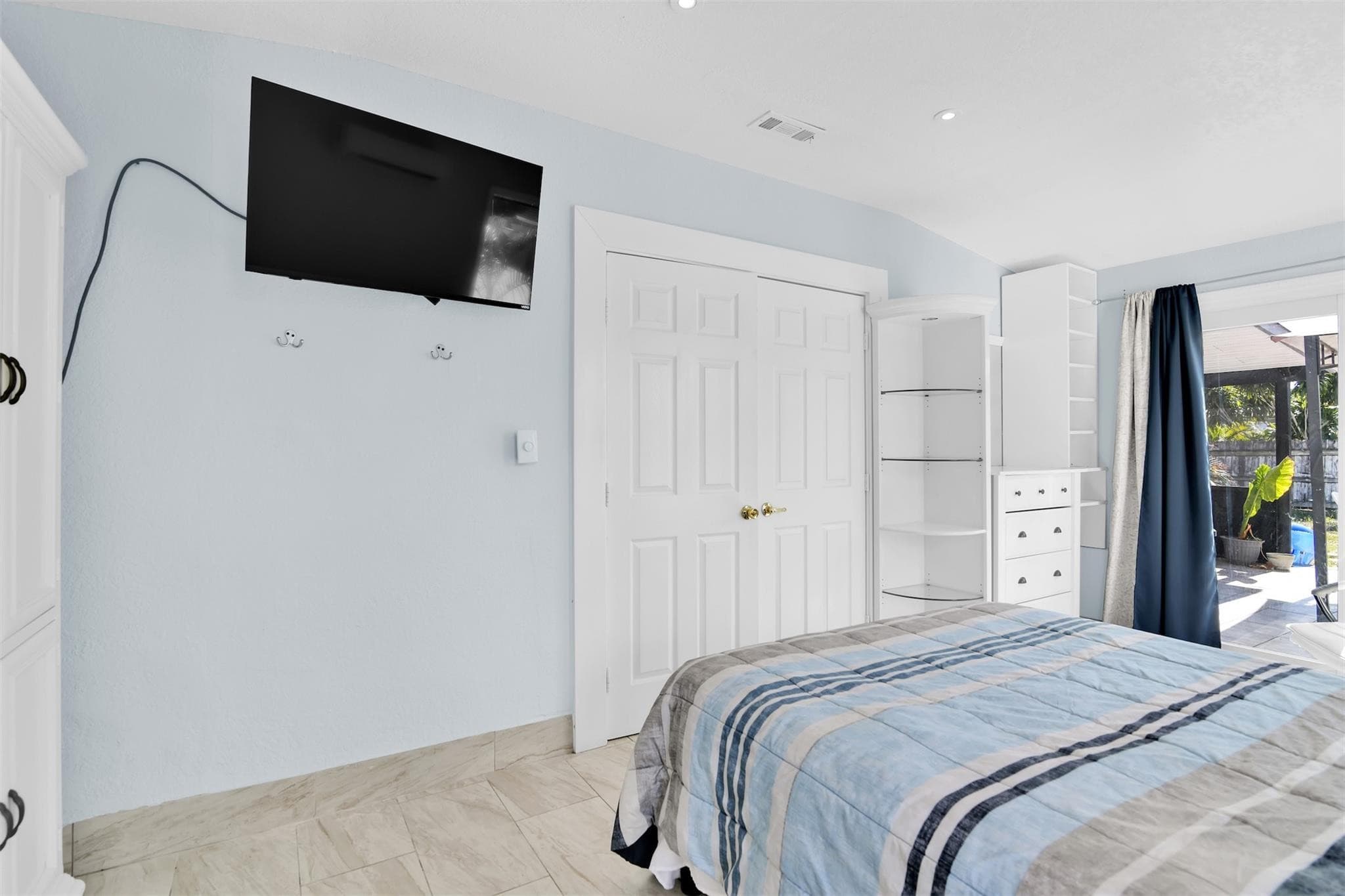 1814 NE 53rd Court, Pompano Beach, FL 33064 — photo 14 of 48